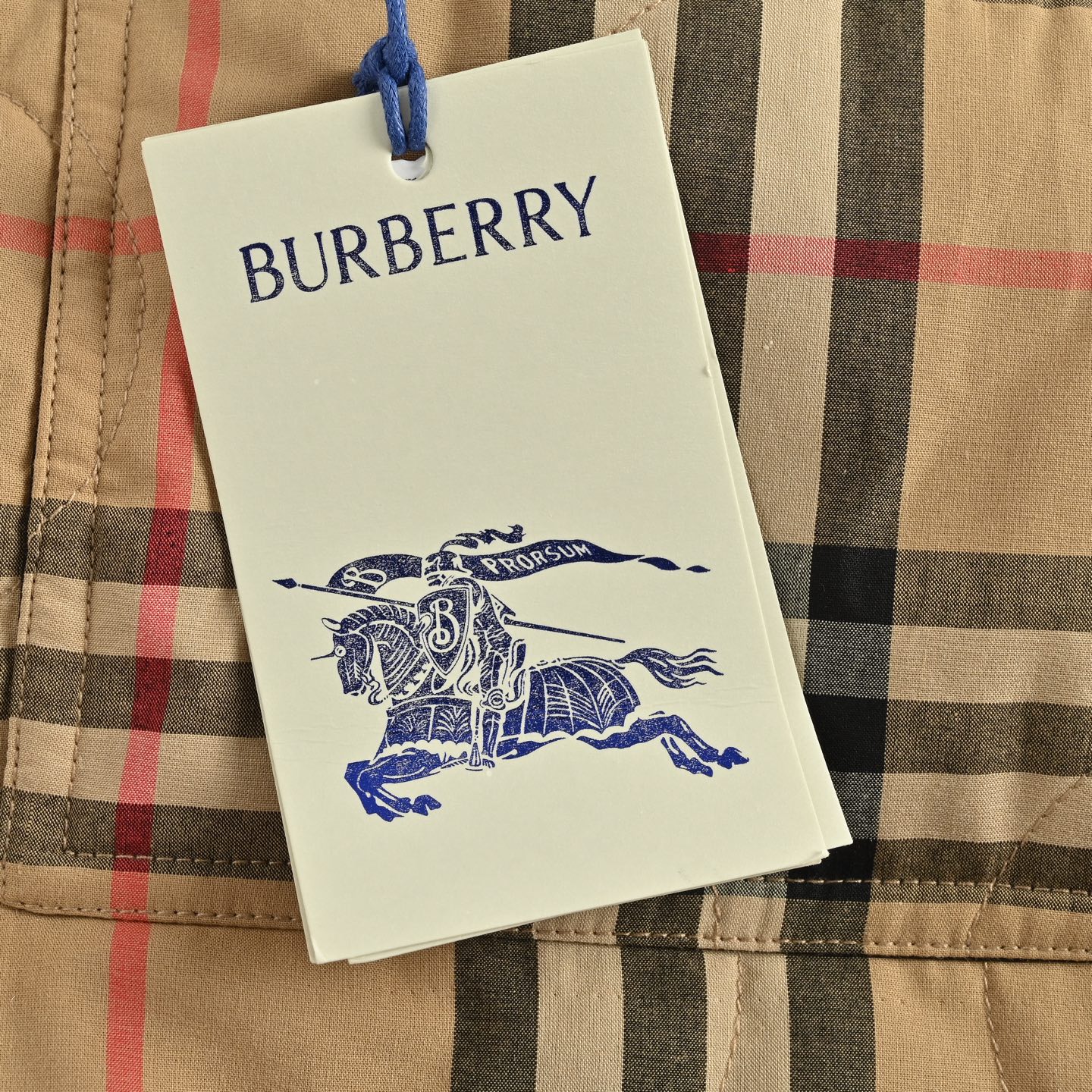 Burberry/巴宝莉 格纹双面穿棉服外套-莆田鞋,莆田鞋货源,高仿鞋,高仿鞋货源,安福档口,莆田高仿鞋,莆田鞋批发,高仿鞋批发,莆田高仿运动鞋,高仿运动鞋,莆田运动鞋 Burberry/巴宝莉 格纹双面穿棉服外套
