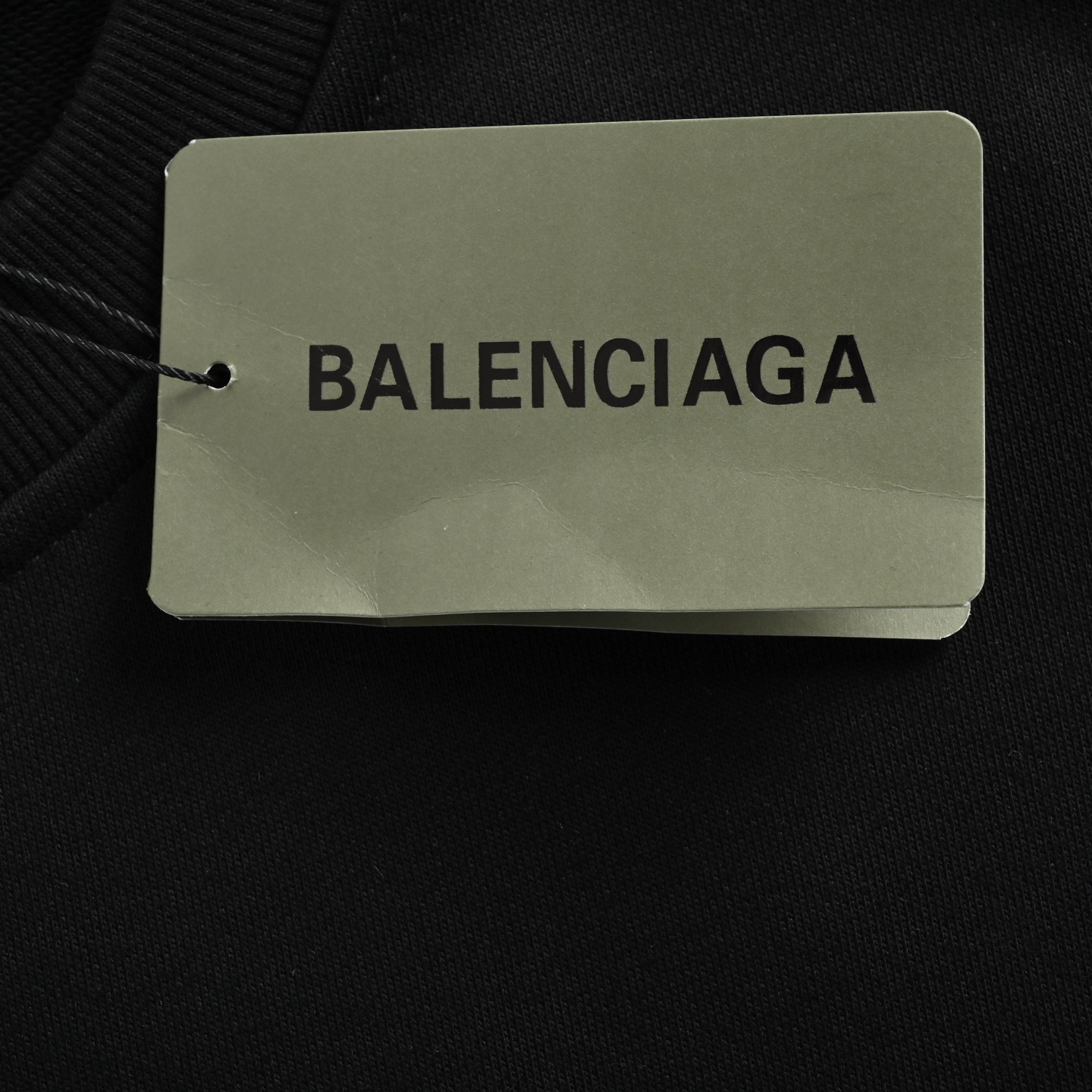 Balenciaga/巴黎世家 25Fw 裂纹印花圆领卫衣