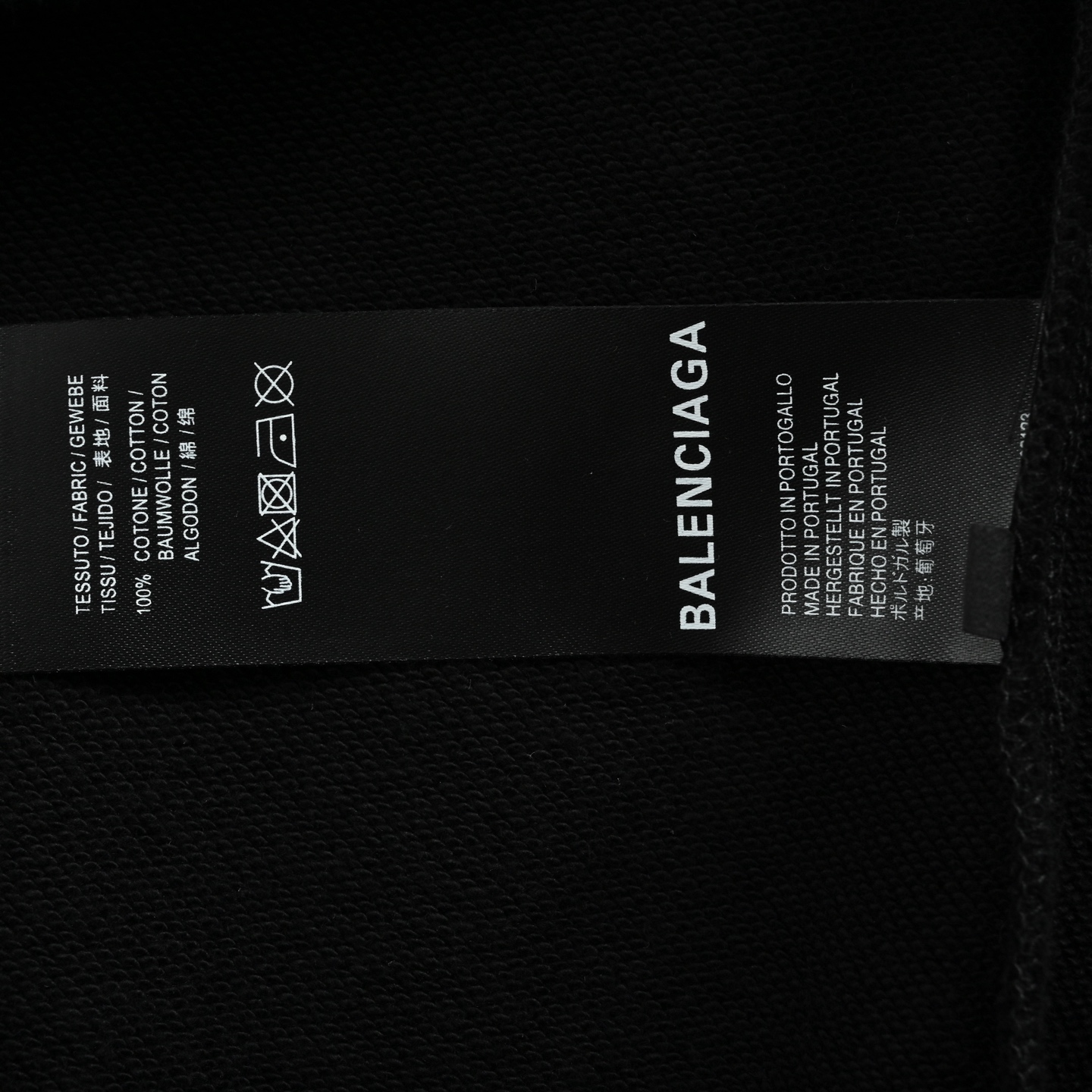 Balenciaga/巴黎世家 25Fw 胶带印花圆领卫衣-莆田鞋,莆田鞋货源,高仿鞋,高仿鞋货源,安福档口,莆田高仿鞋,莆田鞋批发,高仿鞋批发,莆田高仿运动鞋,高仿运动鞋,莆田运动鞋 Balenciaga/巴黎世家 25Fw 胶带印花圆领卫衣