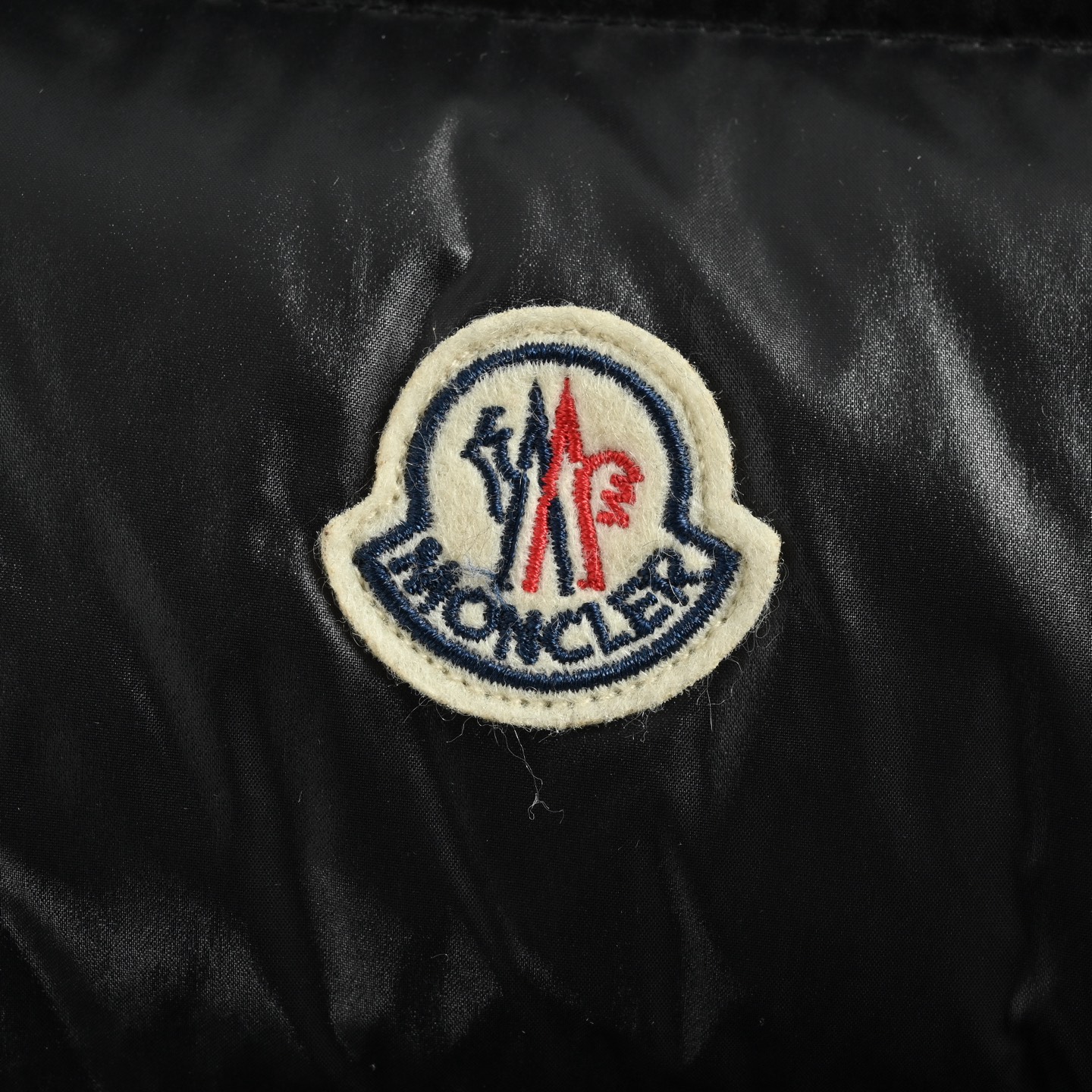 Moncler/蒙口 经典立领羽绒马甲 Moncler蒙口最经典的羽绒马甲MONCLER