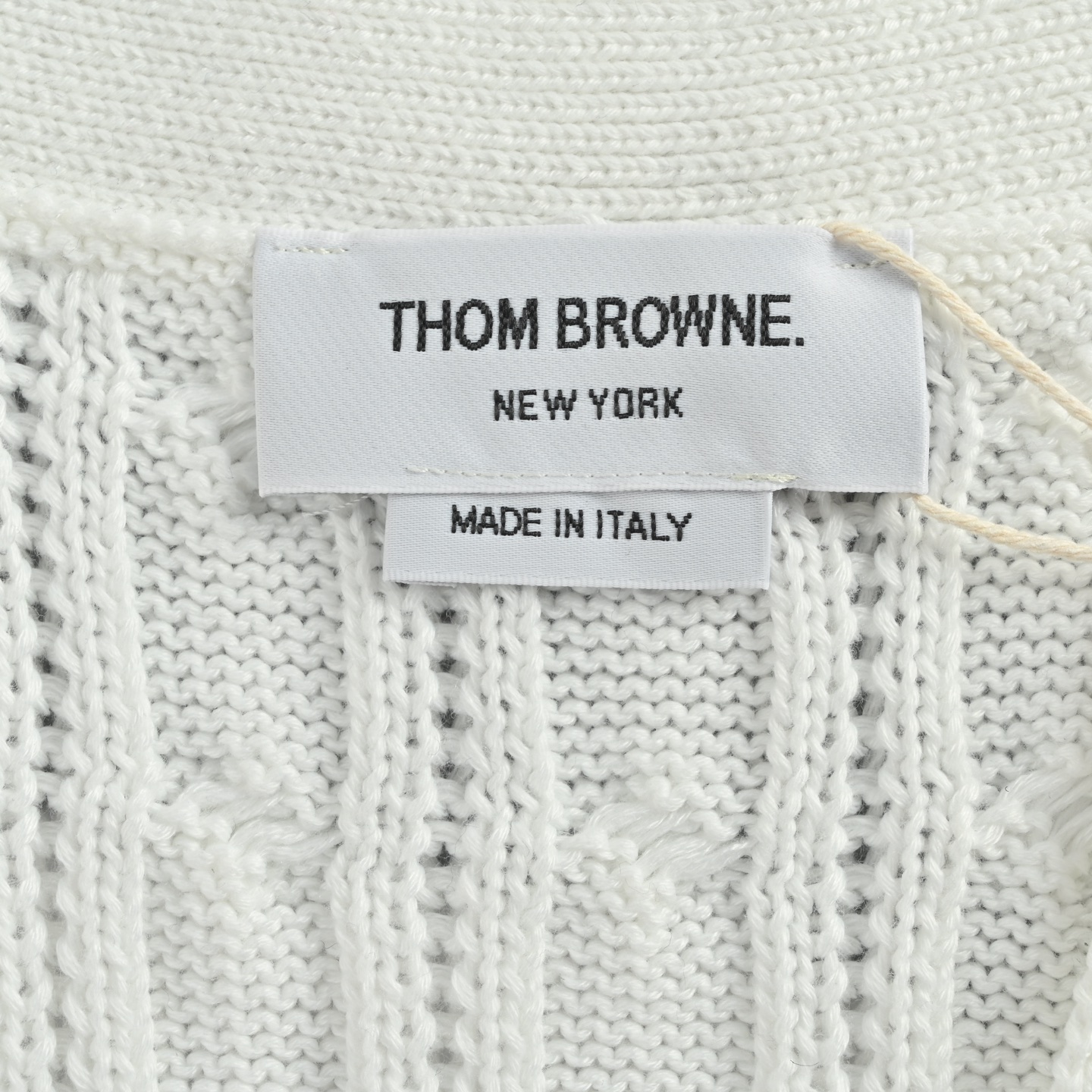 Thom Browne/汤姆布朗 粗针麻花针织开衫毛衣 THOM BROWNE 汤姆布朗 .TB经典袖子四条纹针织粗针麻花针织开衫毛衣