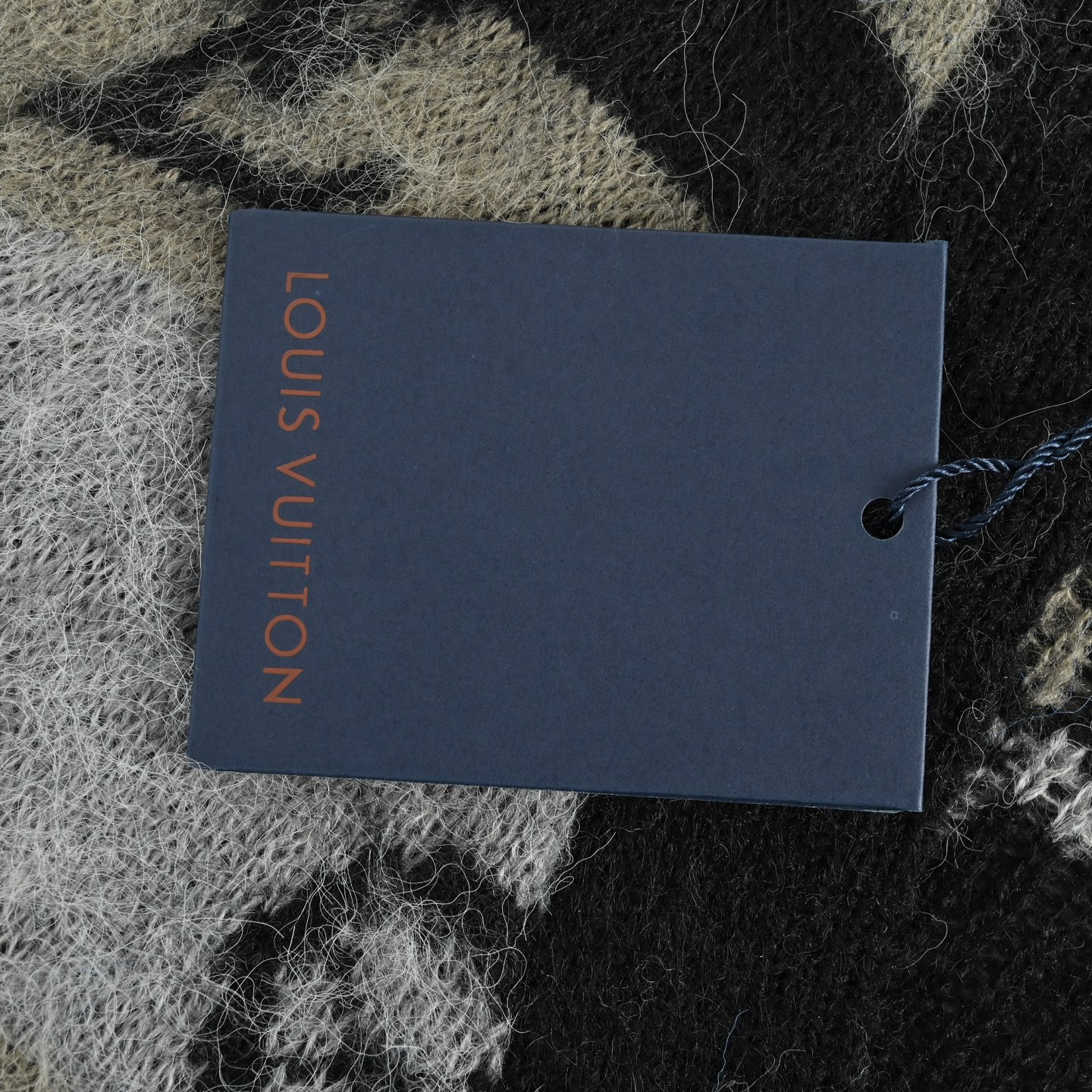 Louis Vuitton/路易威登 24Fw Monogram老花马海毛开衫毛衣-莆田鞋,莆田鞋货源,高仿鞋,高仿鞋货源,安福档口,莆田高仿鞋,莆田鞋批发,高仿鞋批发,莆田高仿运动鞋,高仿运动鞋,莆田运动鞋 Louis Vuitton/路易威登 24Fw Monogram老花马海毛开衫毛衣