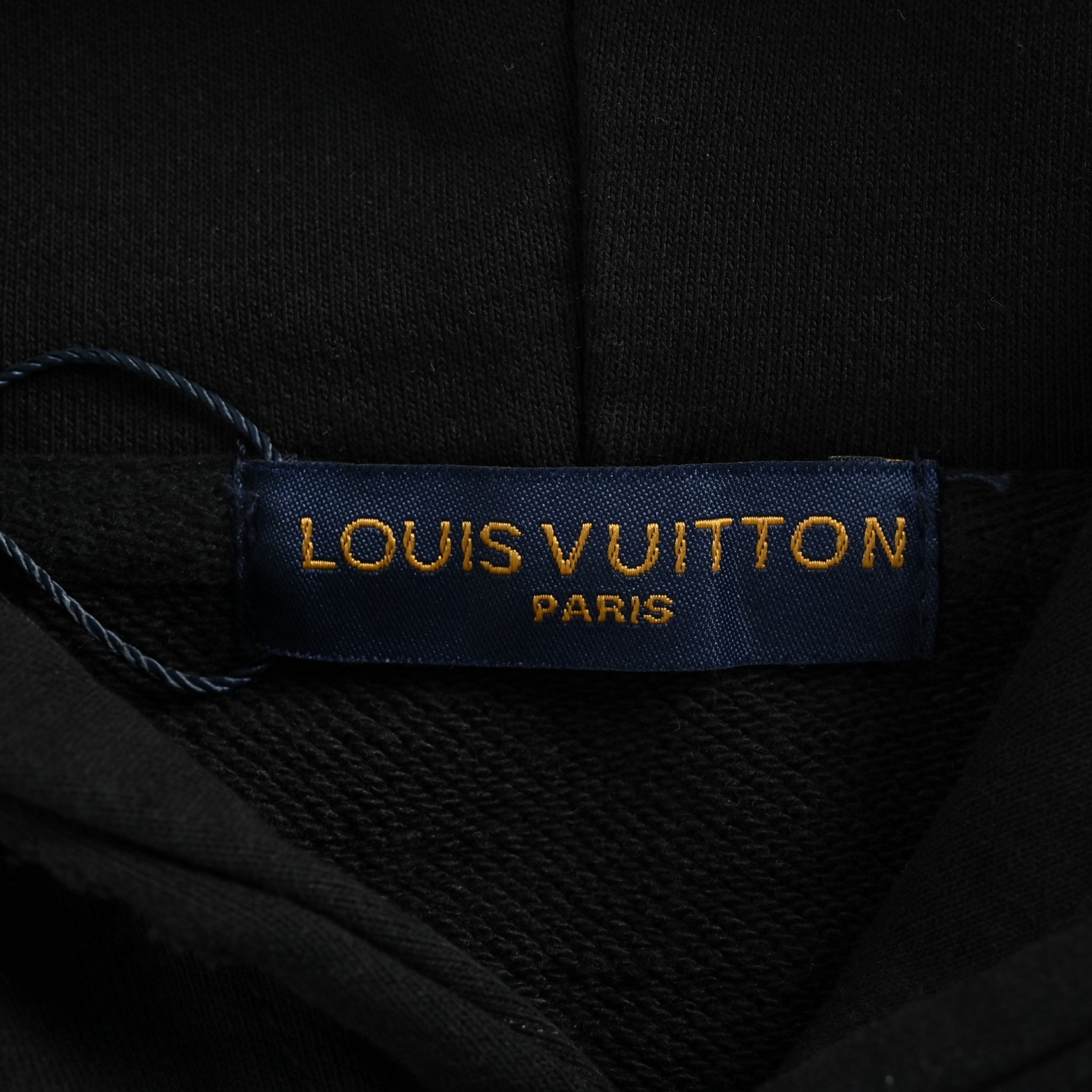 Louis Vuitton/路易威登 牛仔贴布刺绣水洗破洞连帽卫衣 水洗黑 水洗白-莆田鞋,莆田鞋货源,高仿鞋,高仿鞋货源,安福档口,莆田高仿鞋,莆田鞋批发,高仿鞋批发,莆田高仿运动鞋,高仿运动鞋,莆田运动鞋 Louis Vuitton/路易威登 牛仔贴布刺绣水洗破洞连帽卫衣 水洗黑 水洗白
