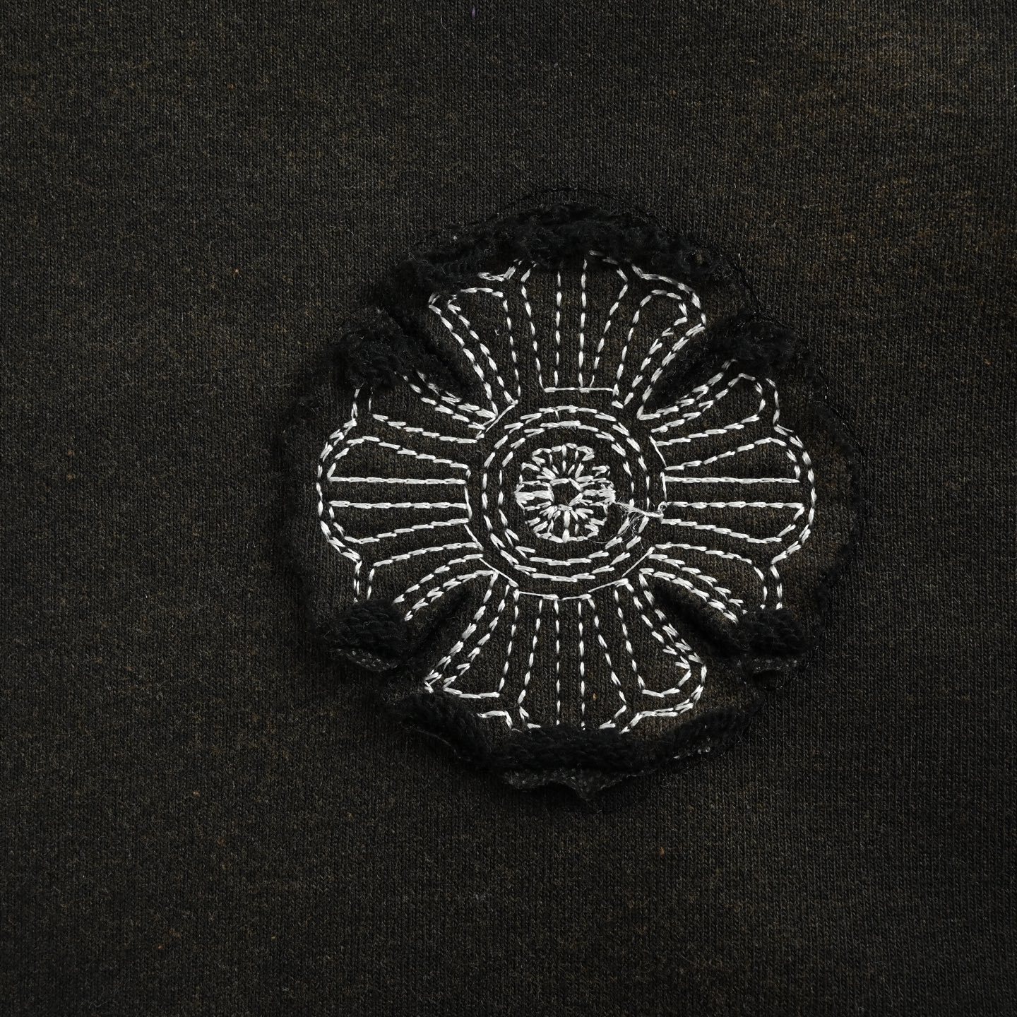 Chrome Hearts/克罗心 十字架标识贴布刺绣水洗烧花连帽卫衣 水洗黑 水洗白