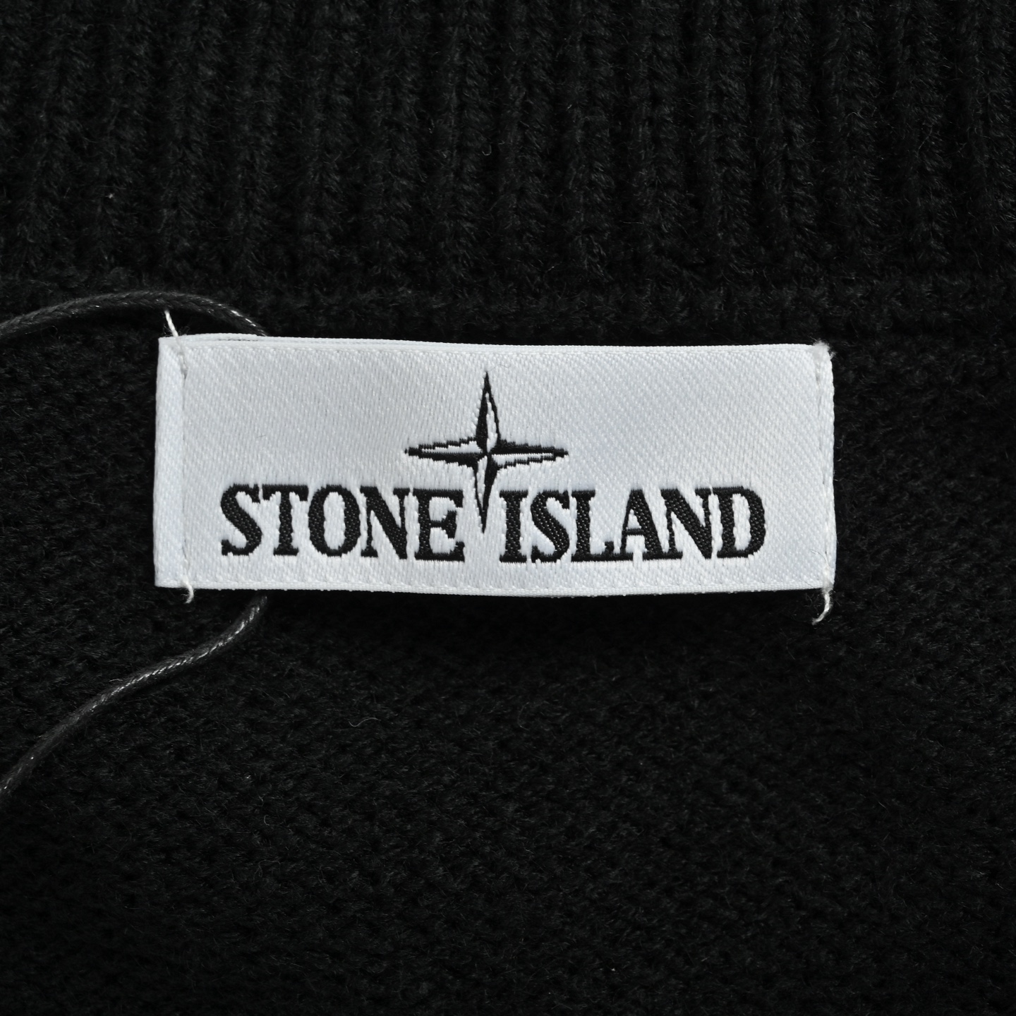 Stone Island/石头岛 25Fw 袖标开衫毛衣