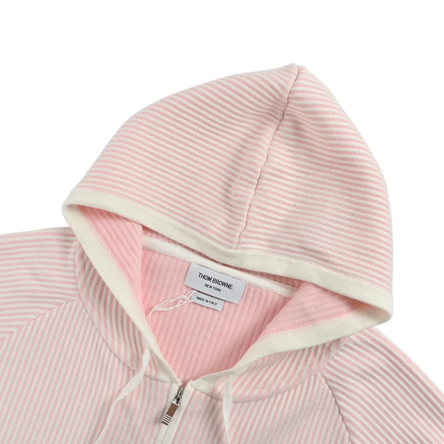 Thom Browne K23四杠竖条纹连帽外套-莆田鞋,莆田鞋货源,高仿鞋,高仿鞋货源,安福档口,莆田高仿鞋,莆田鞋批发,高仿鞋批发,莆田高仿运动鞋,高仿运动鞋,莆田运动鞋 Thom Browne K23四杠竖条纹连帽外套