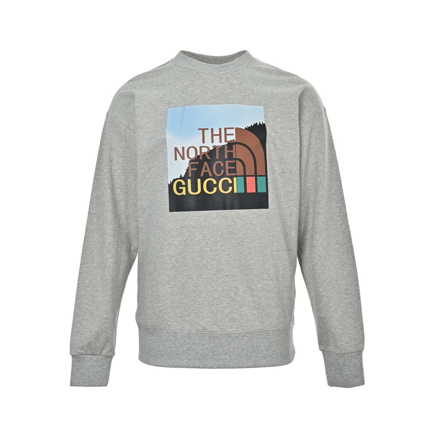 本地自取：💰220
Gucci & The North Face 联名款森林印花圆领卫衣
🆕25FW秋冬新款圆领卫衣 面料客订精梳棉洗水后450克  定染螺纹 舒适透气  微宽松设计裁剪兼具个性时尚范儿 男女同款  
轻奢主义 男女日常通勤穿搭必备单品  正确版本  欢迎对比
详细特征
· 面部无尘烧毛工艺 底部吸毛 环保活性染 
· 双针车线跨缝工艺
· 原版主唛水洗吊牌防潮纸包装
Size:S-XL