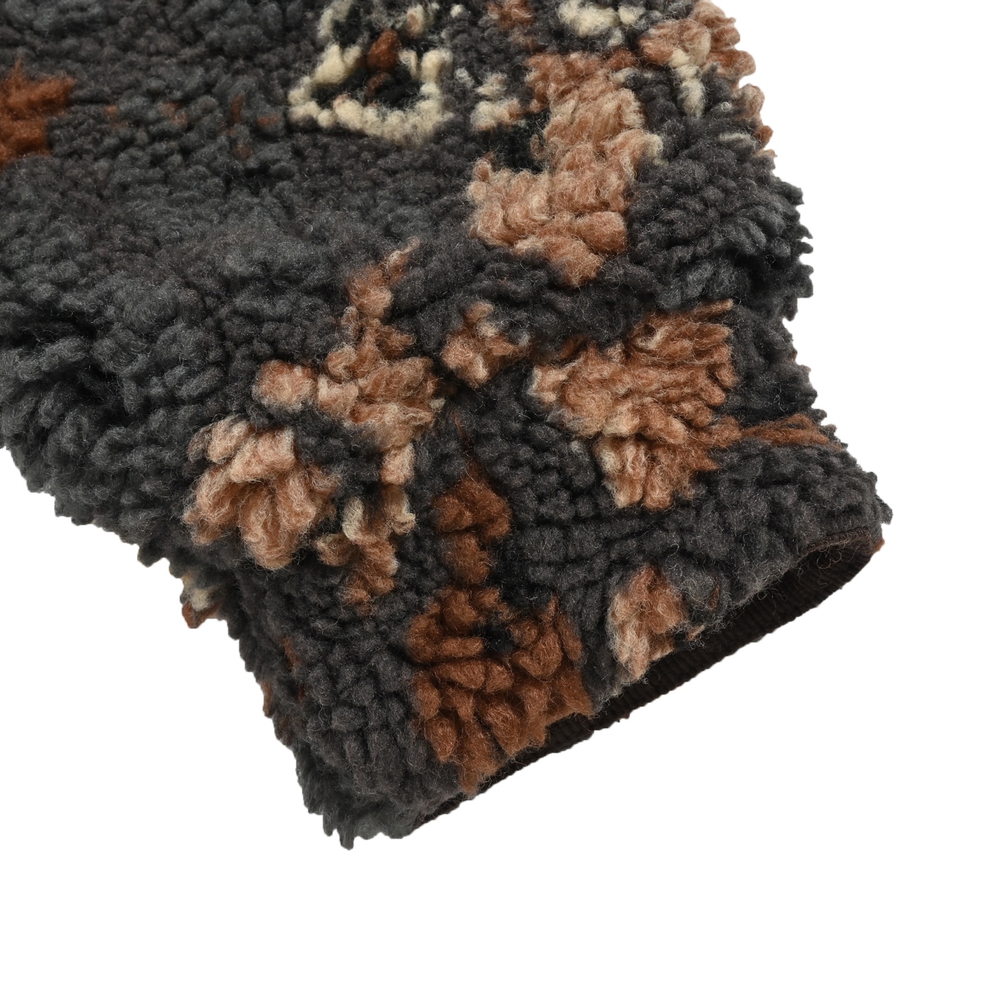 Louis Vuitton & Nigo 花型双面穿抓绒羊羔绒外套