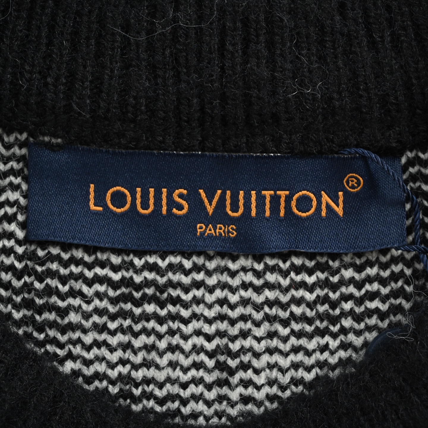 Louis Vuitton/路易威登 全幅老花logo马海毛毛衣 白色老花字母