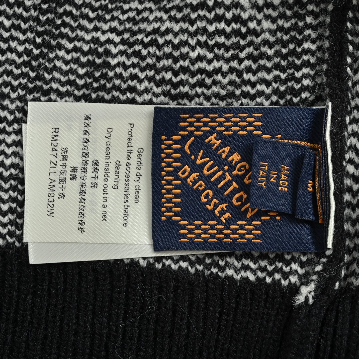 Louis Vuitton/路易威登 全幅老花logo马海毛毛衣 白色老花字母