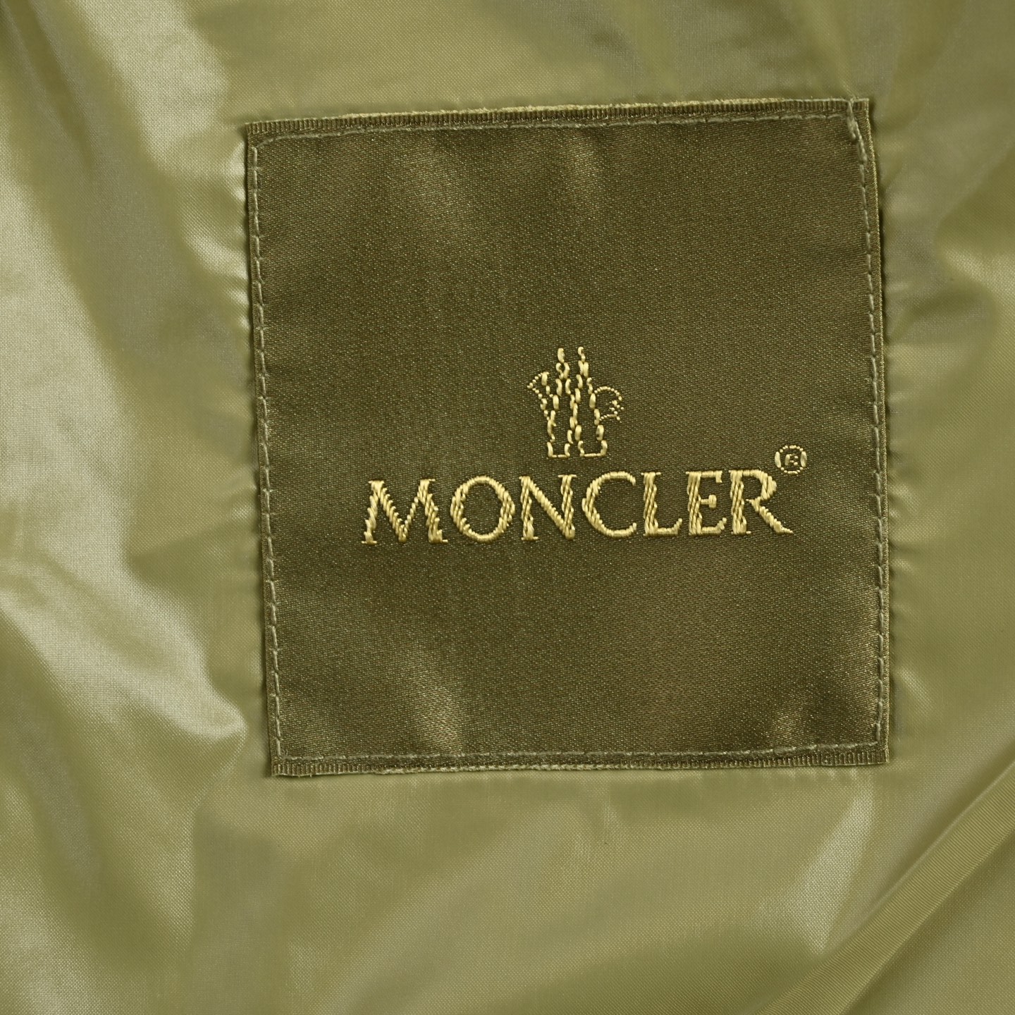 Moncler/蒙口 Dervox短款立领羽绒服