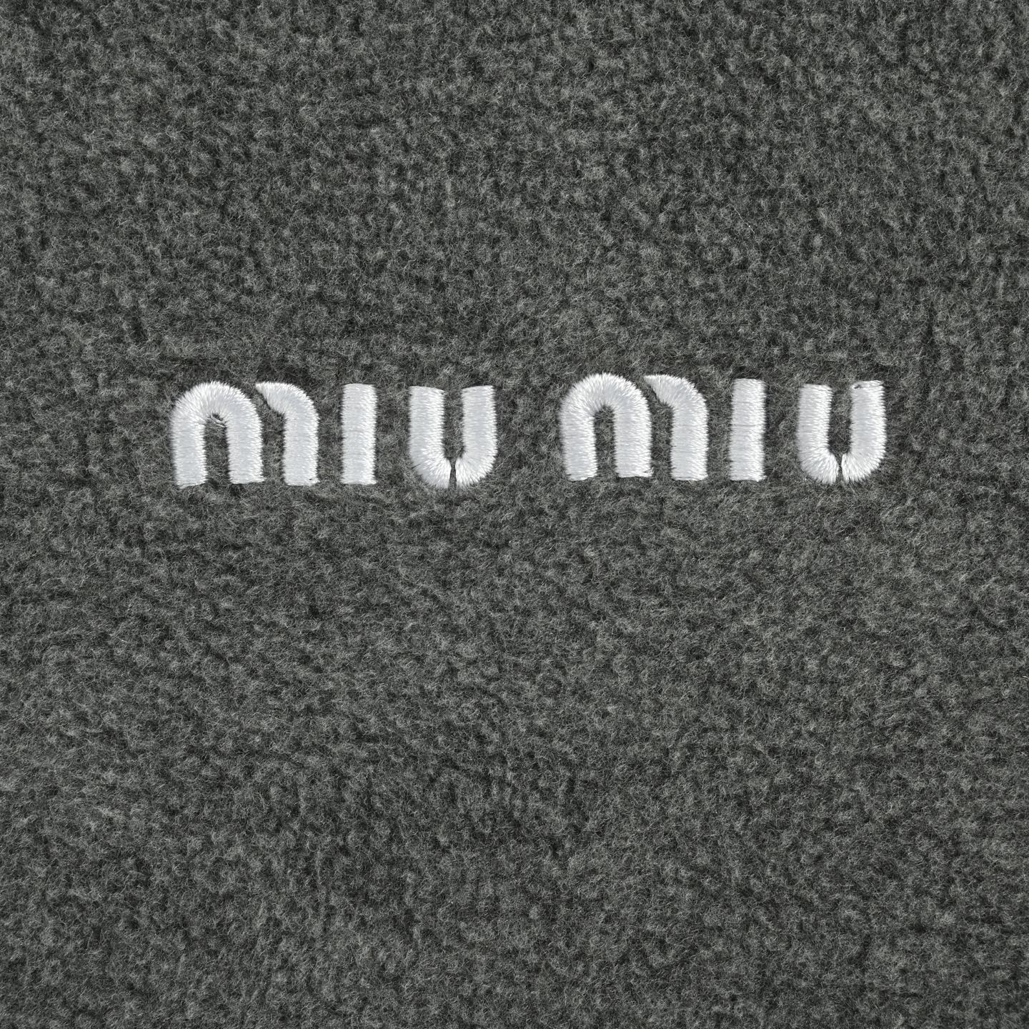 Miu Miu/缪缪 刺绣小标摇粒绒拉链外套