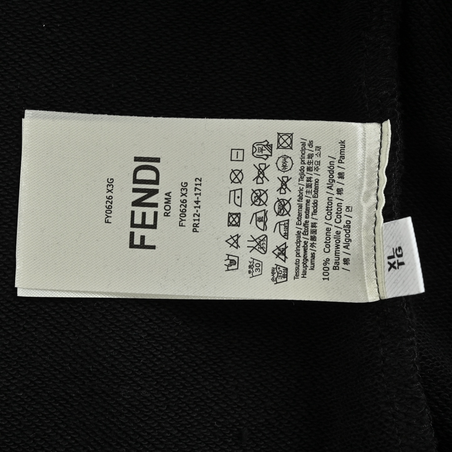 Fendi/芬迪 25Fw 植绒眼睛圆领卫衣-Chinese UA Cheap High Quatity Brand Clothes Bags handbags Sneakers wholesale wholesaler seller from China Factory suppliers Fashion Clothing Shoes best Quality Beautiful Price Fendi/芬迪 25Fw 植绒眼睛圆领卫衣