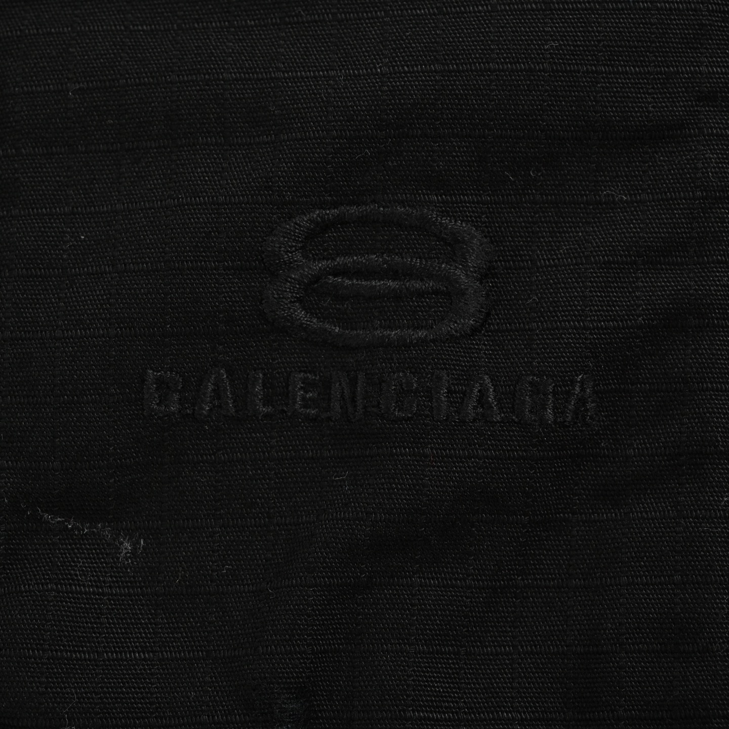 Balenciaga/巴黎世家bomber破洞连帽棉服
