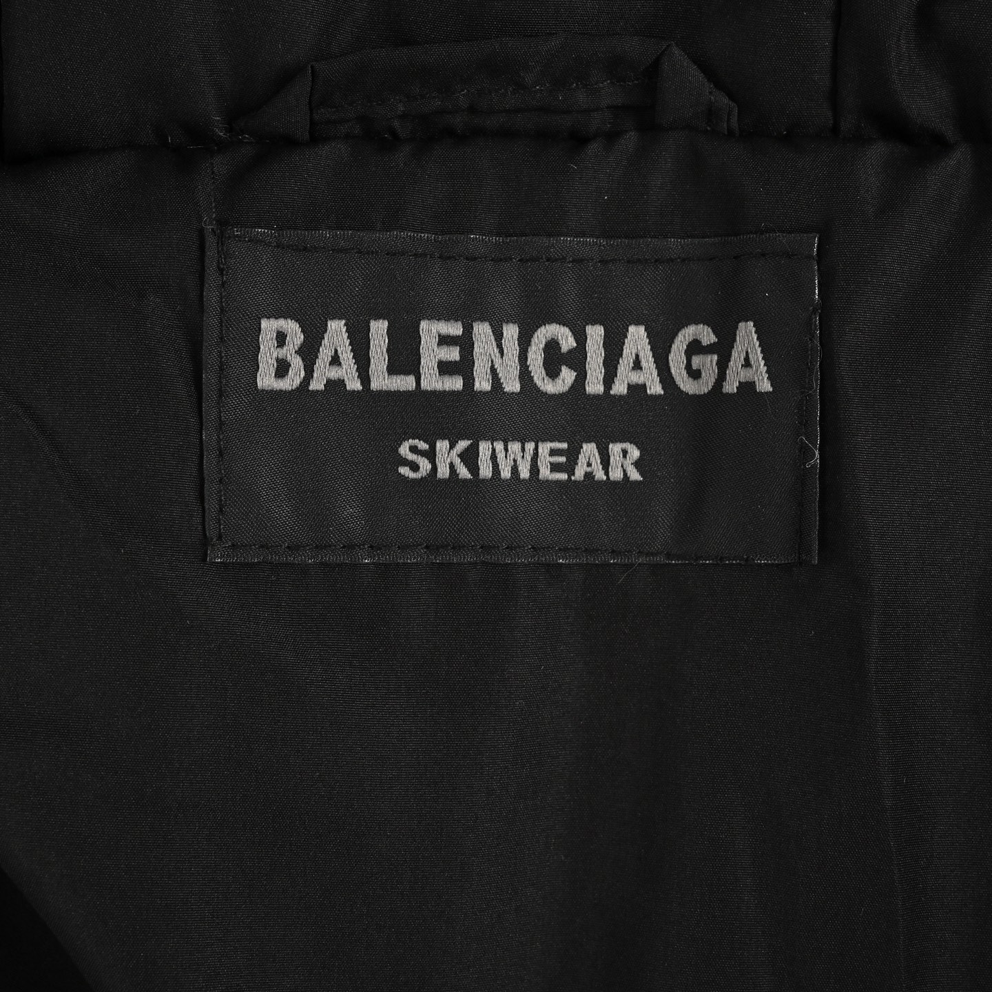 Balenciaga/巴黎世家 3B滑雪夹棉冲锋衣迷彩连帽外套