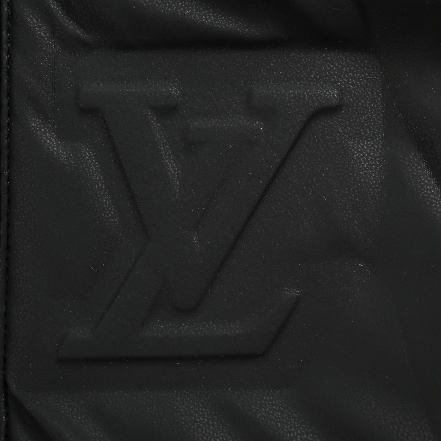 Louis Vuitton/路易威登 老花压花浮雕羽绒服