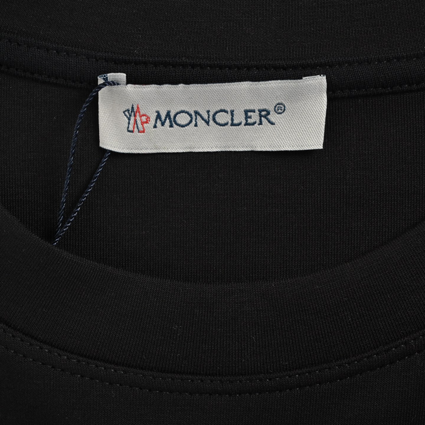 Moncler/蒙口 25Fw 简约小标徽标刺绣长袖T恤 黑色 白色