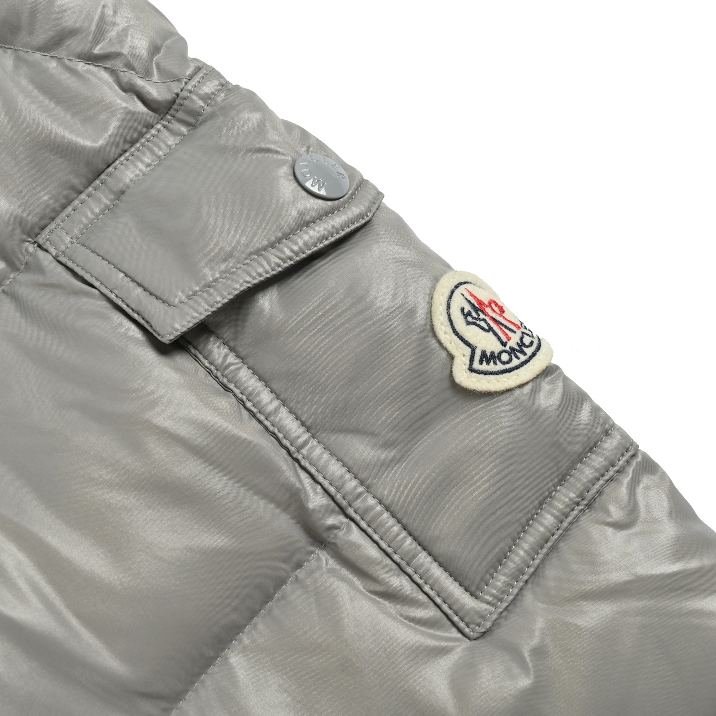 Moncler/蒙口 灰色Maya玛雅羽绒服