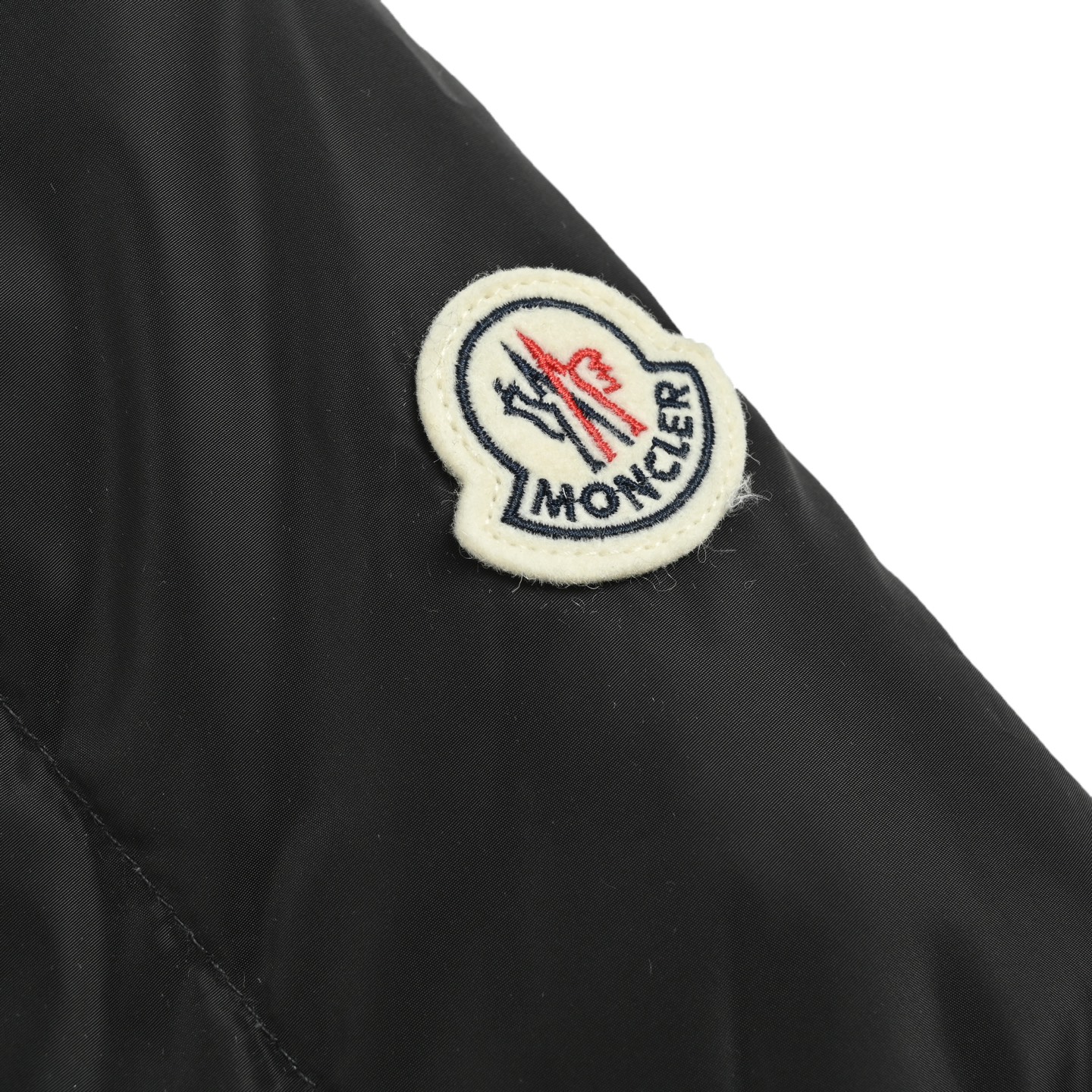 Moncler/蒙口 黑巧白巧Litte方形绗缝长款连帽羽绒服