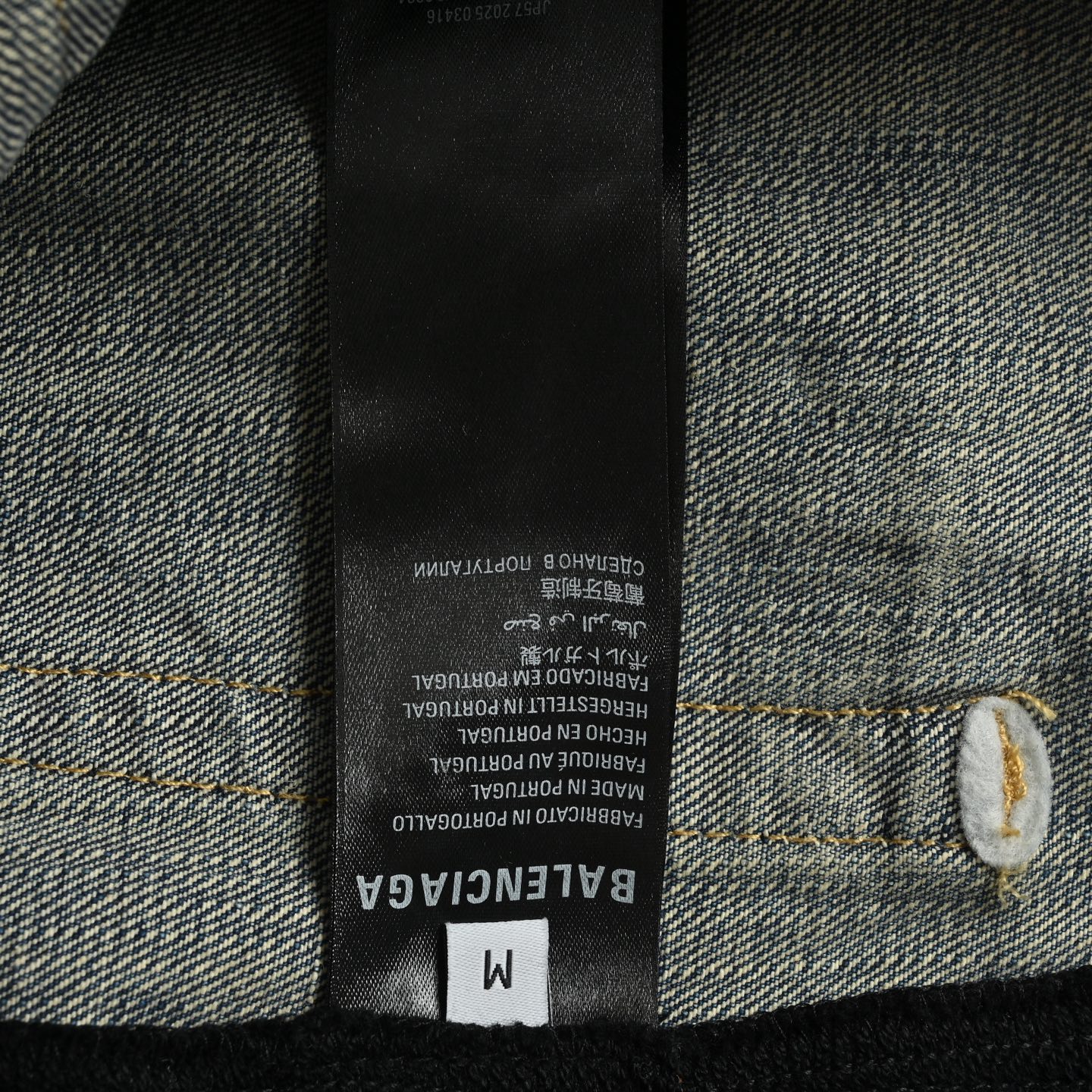 Balenciaga/巴黎世家 CUT-UP圆环刺绣刺绣拼接牛仔裤