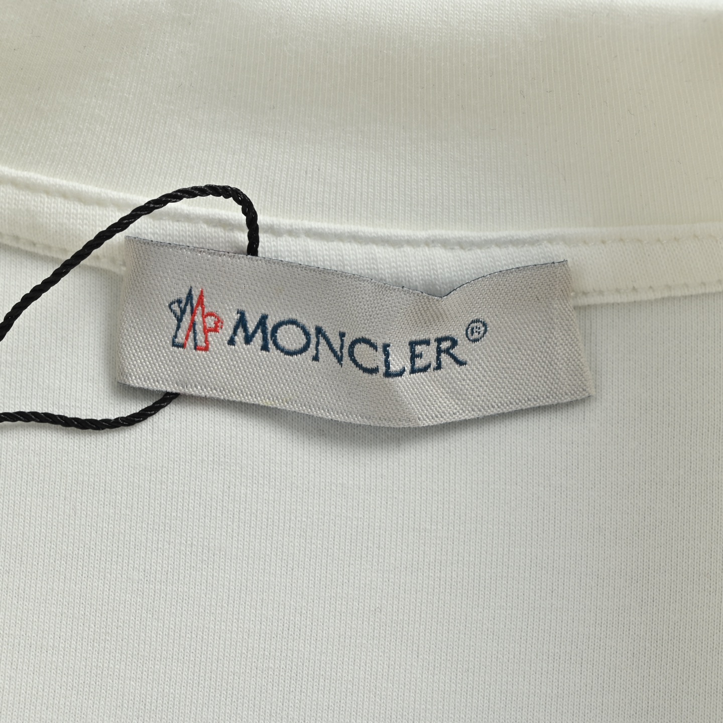 Moncler/蒙口 25Fw 刺绣徽标长袖T恤 黑色 白色