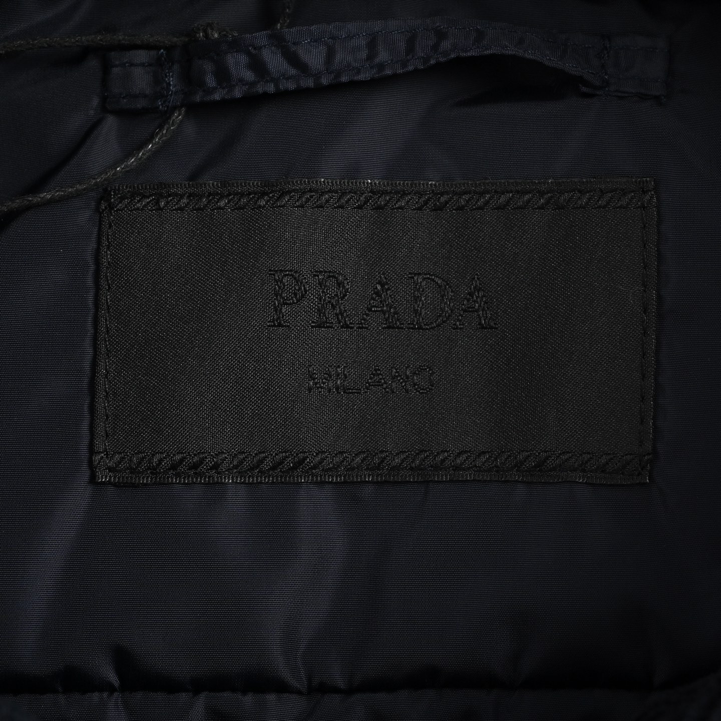 Prada/普拉达 25Fw 口袋三角布标灯芯绒棉服外套