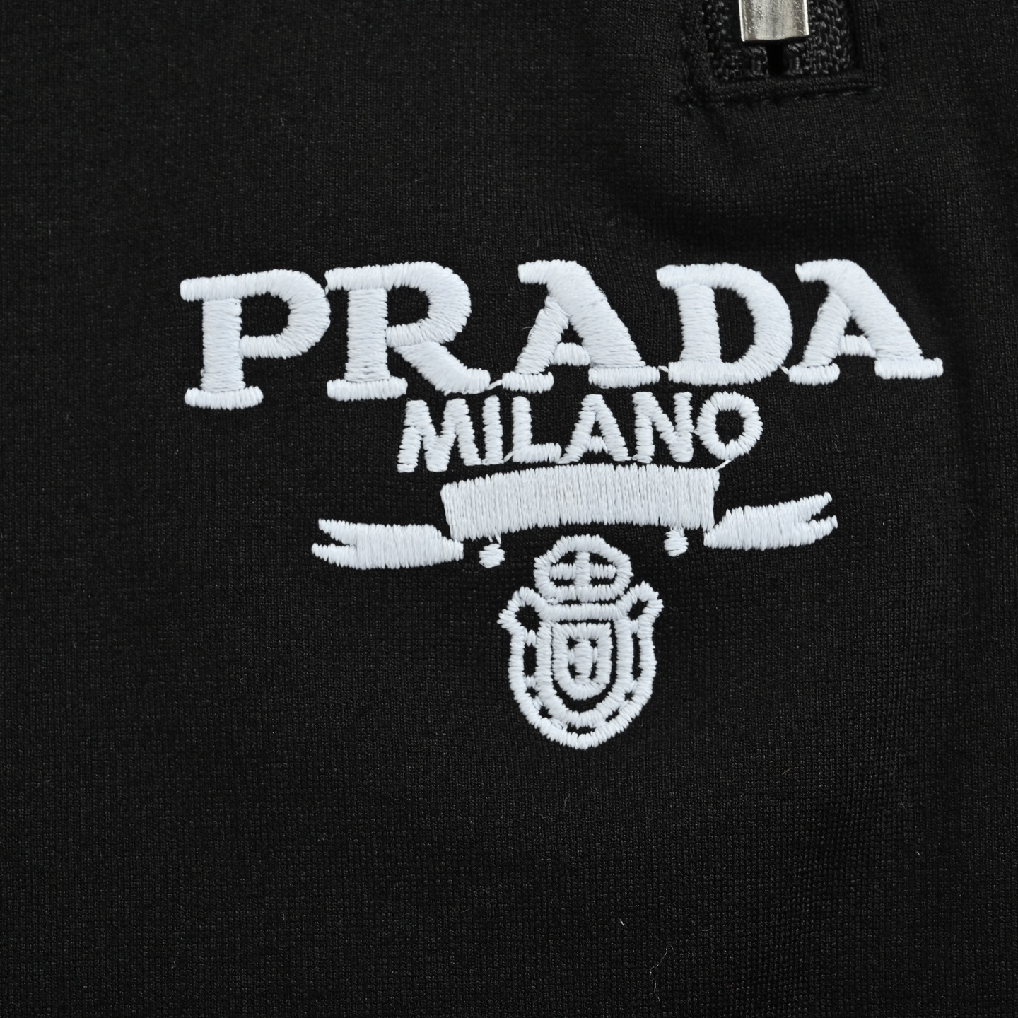Prada/普拉达 口袋拉链侧边织带长裤 黑色