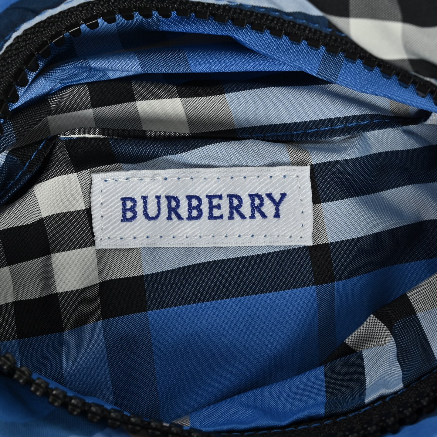 Burberry/巴宝莉 25Fw 格纹印章双面外套