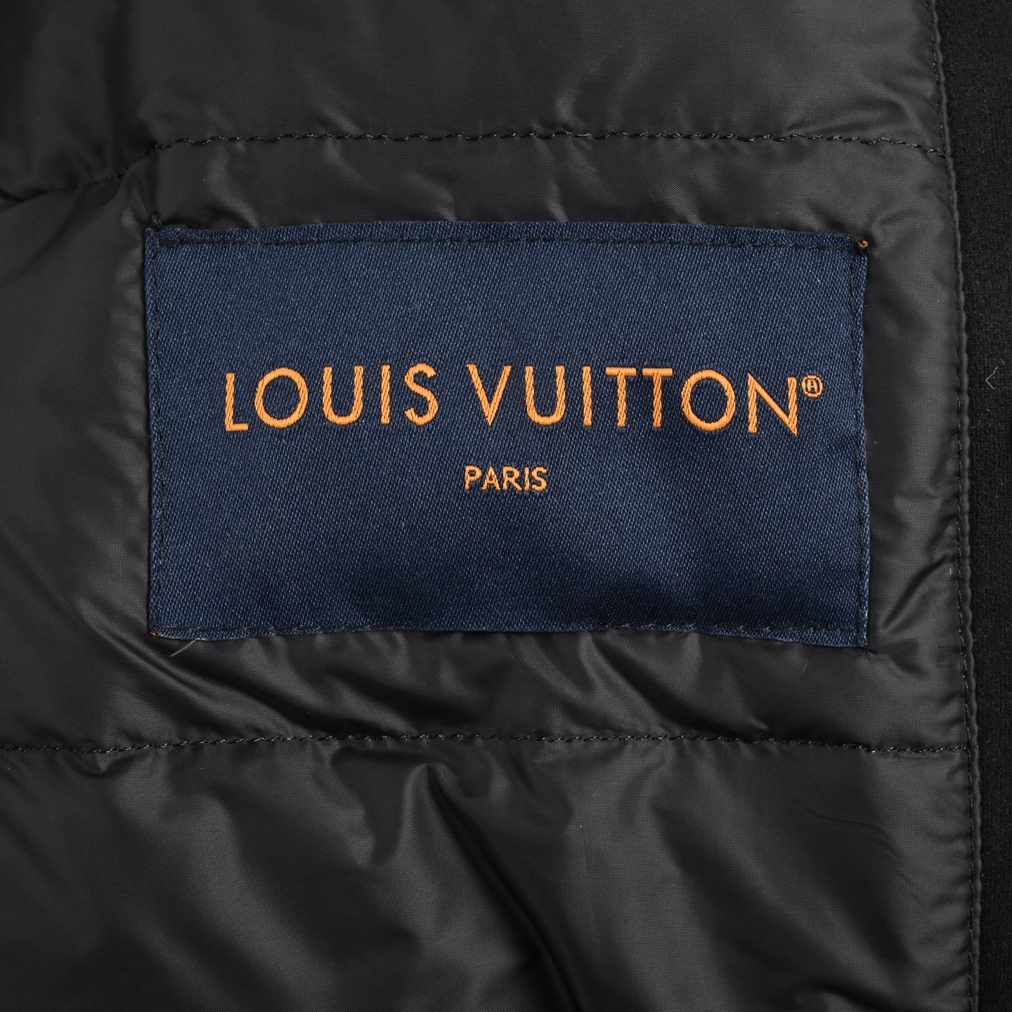 Louis Vuitton/路易威登 麂皮提花羽绒服