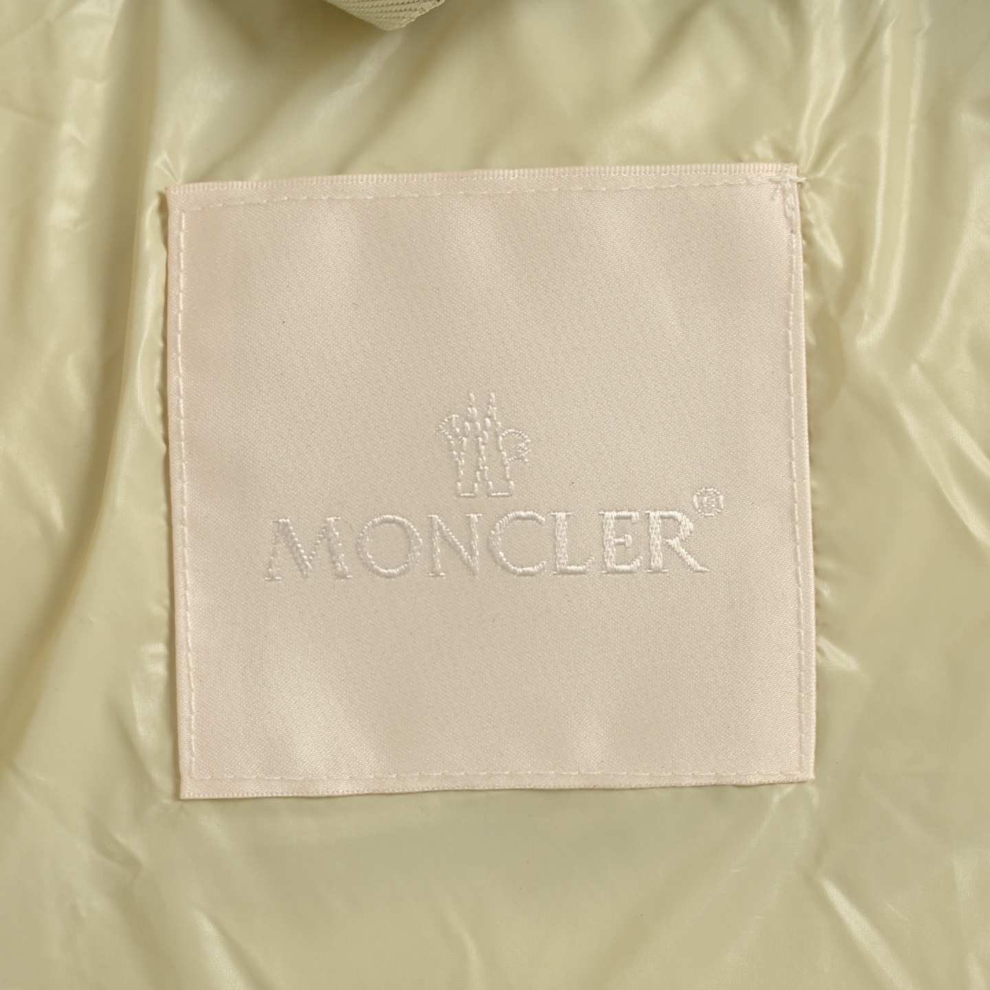 Moncler/蒙口 三大洲毛巾绣标羽绒服 Moncler1952欧洲限定 男士短款羽绒外套