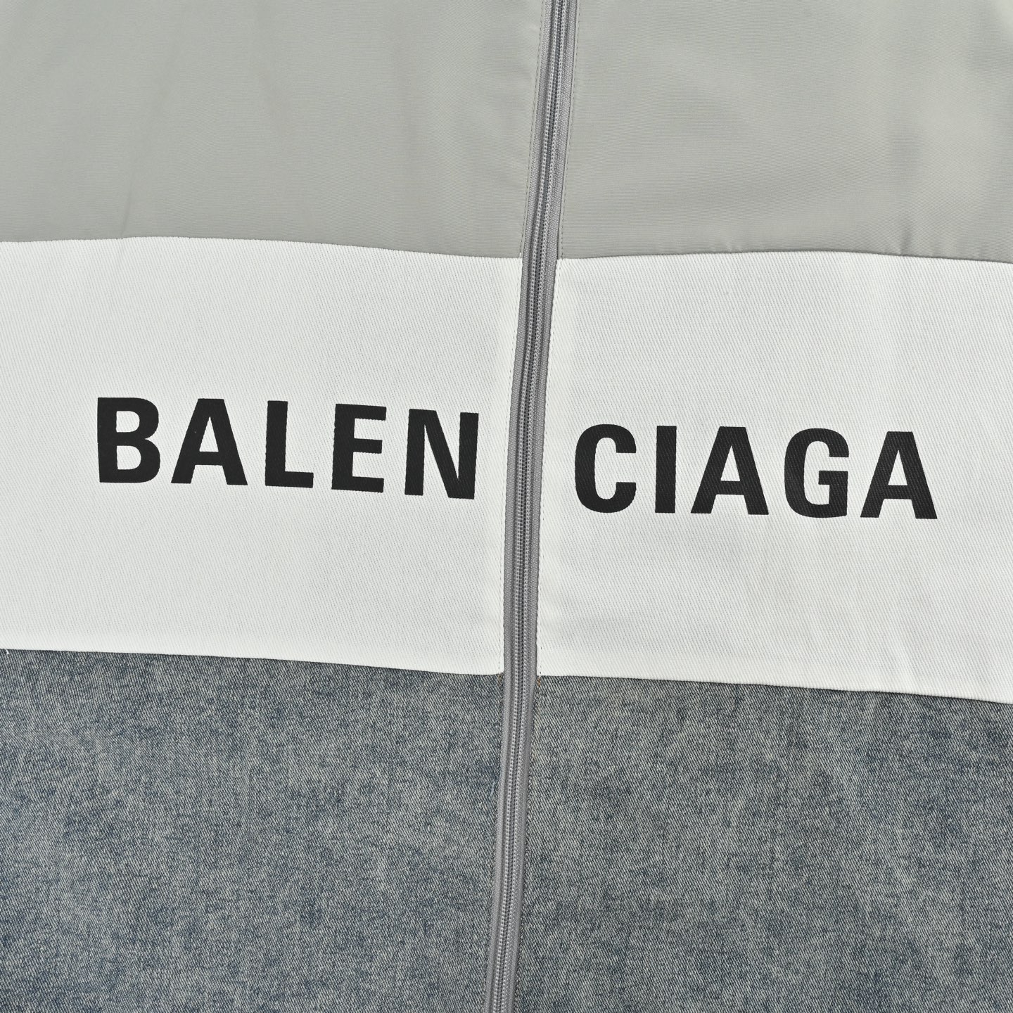 Balenciaga/巴黎世家 牛仔拼接标语冲锋衣夹克