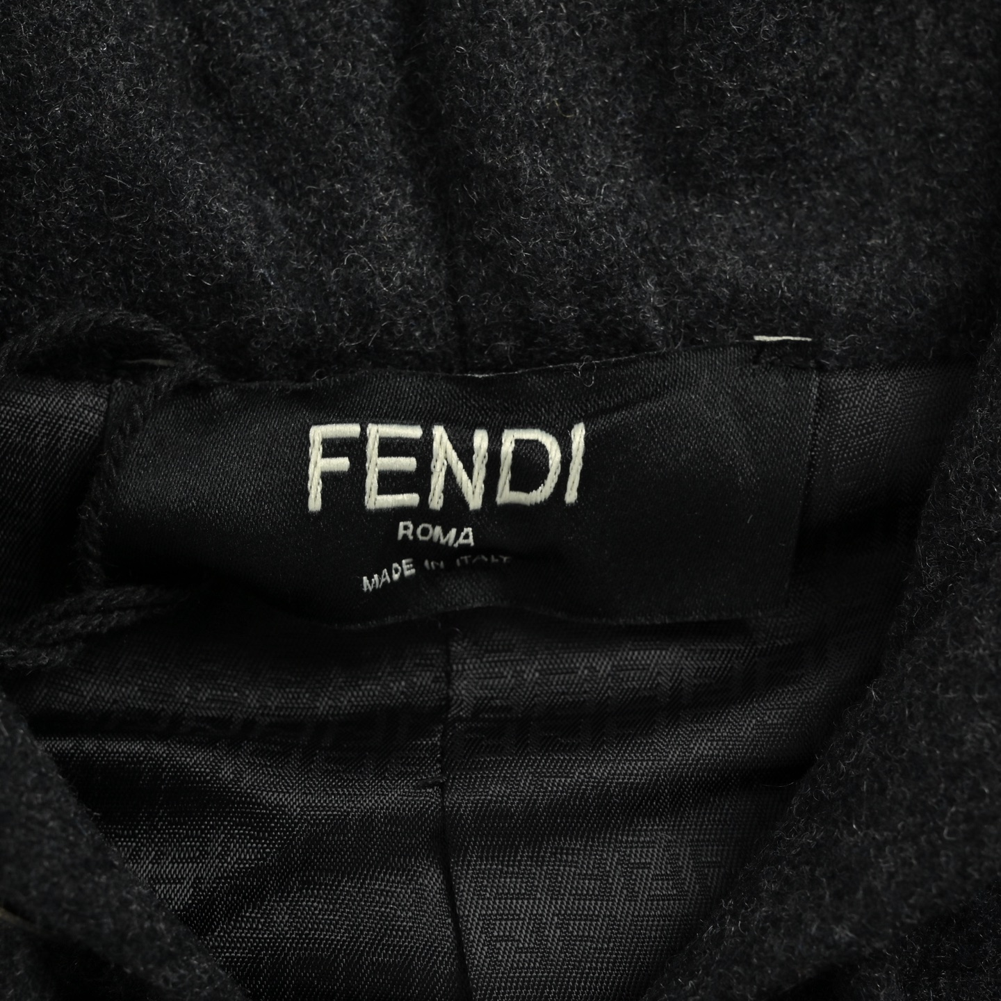 Fendi/芬迪 五金羊绒拉链连帽外套