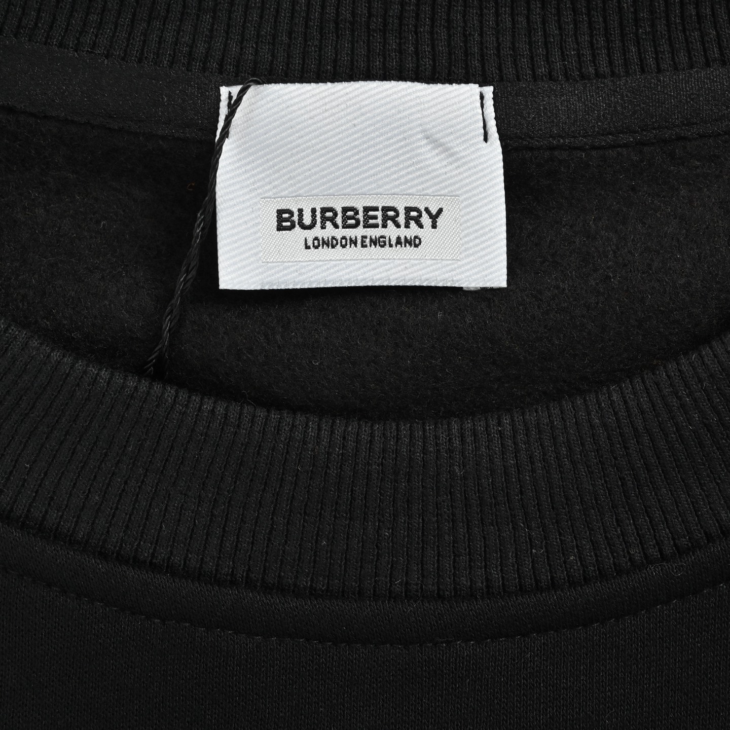 Burberry/巴宝莉 25Fw 假口袋印花圆领卫衣