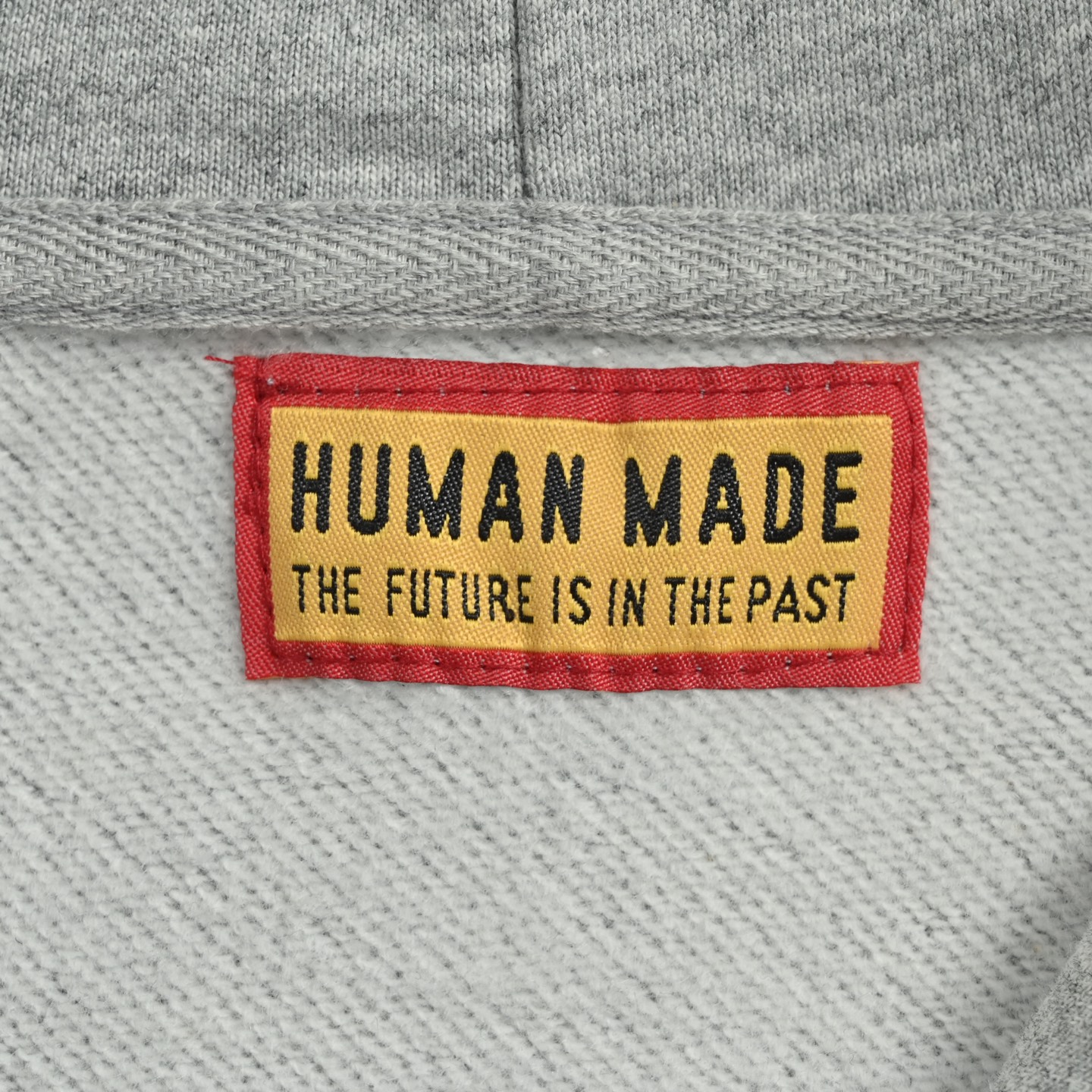 HUMAN MADE 宝可梦联名皮卡丘爱心连帽卫衣