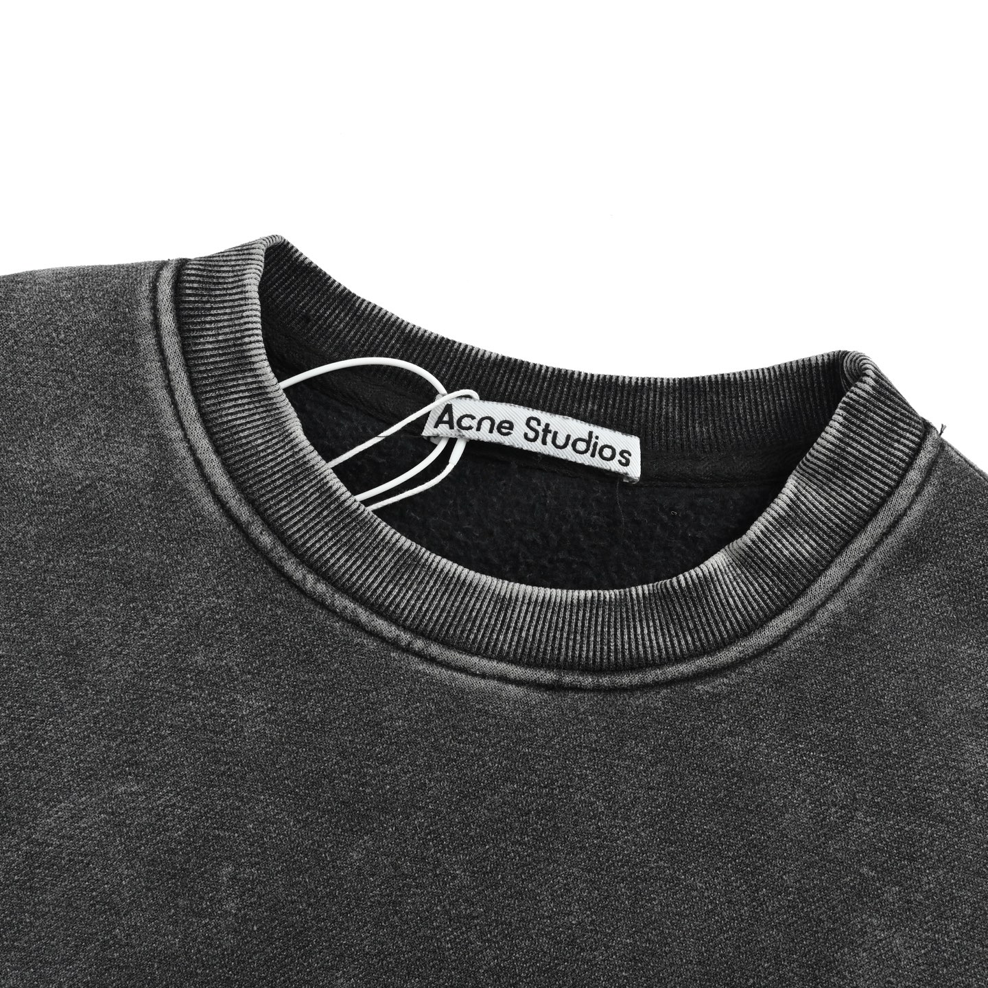 Acne Studios 水洗褪色后背小硅胶做旧圆领卫衣 洗水黑