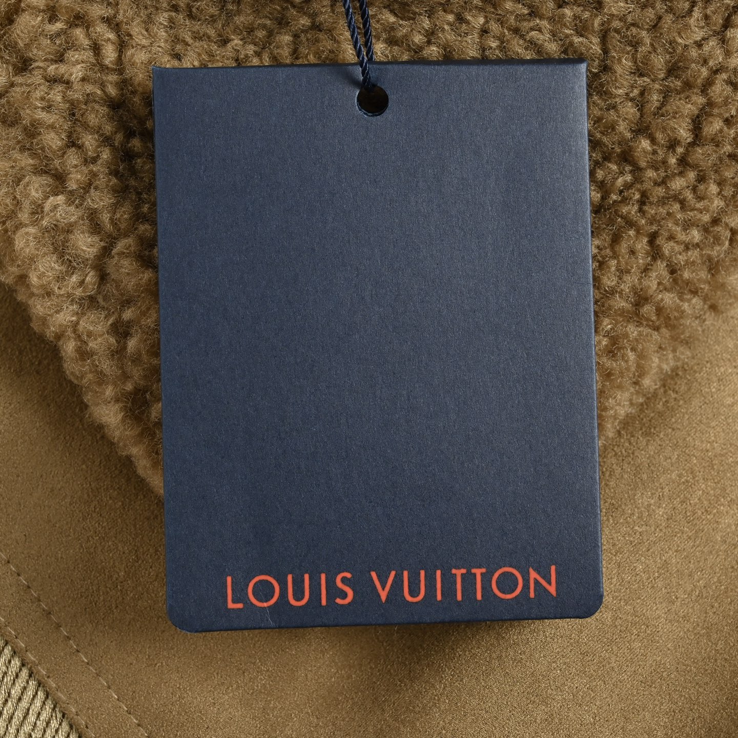 Louis Vuitton/路易威登 压花浮雕毛领麂皮外套