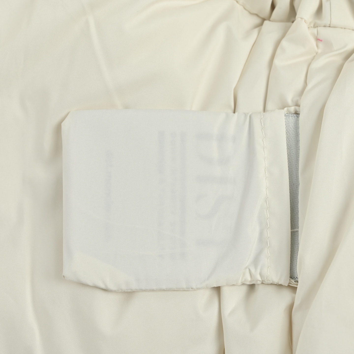 Moncler/蒙口 Escaut 皮毛一体女士羽绒服外套