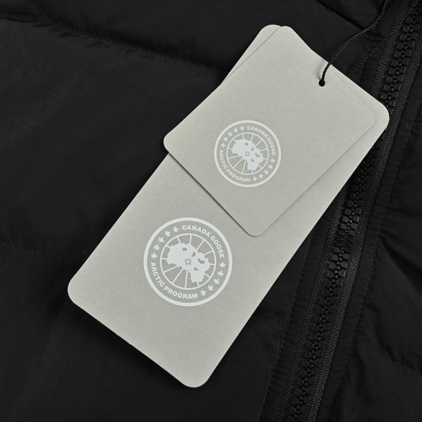 Canada Goose/加拿大鹅CG 黑标立领羽绒马甲