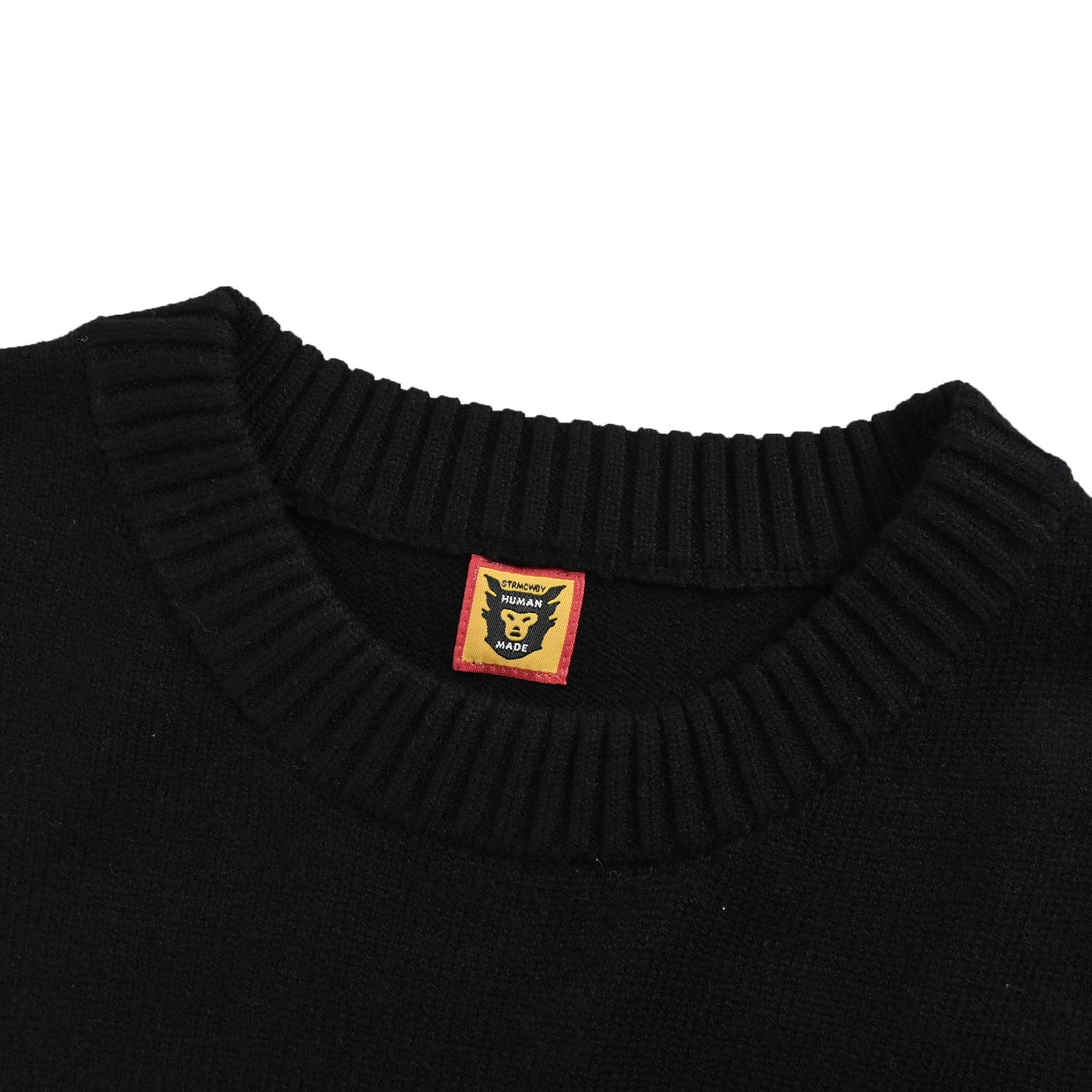 HUMAN MADE 爱心提花毛衣 HUMAN MADE 以Vintage风格的复古感设计而闻名HUMAN的毛衣款式已经完全拿捏了