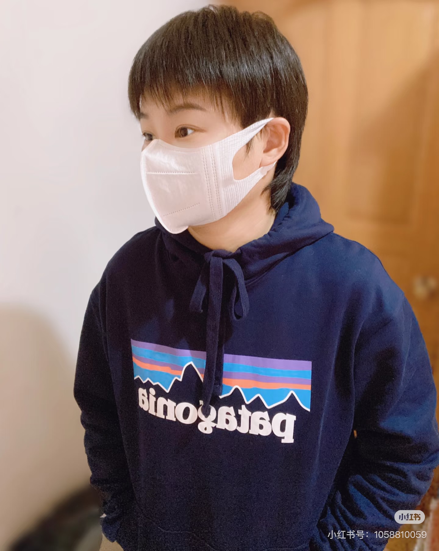 #Patagonia/巴塔哥尼亚 P-6 LOGO字母连帽加绒卫衣上身效果