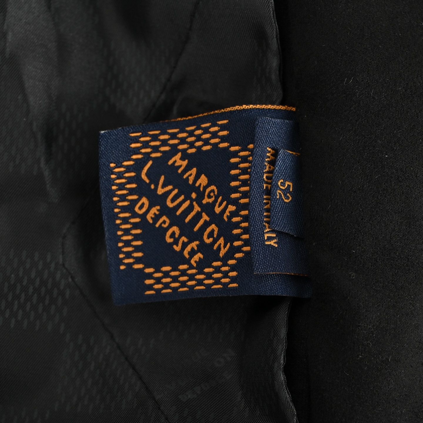Louis Vuitton/路易威登 四叶草钻饰麂皮棒球服
