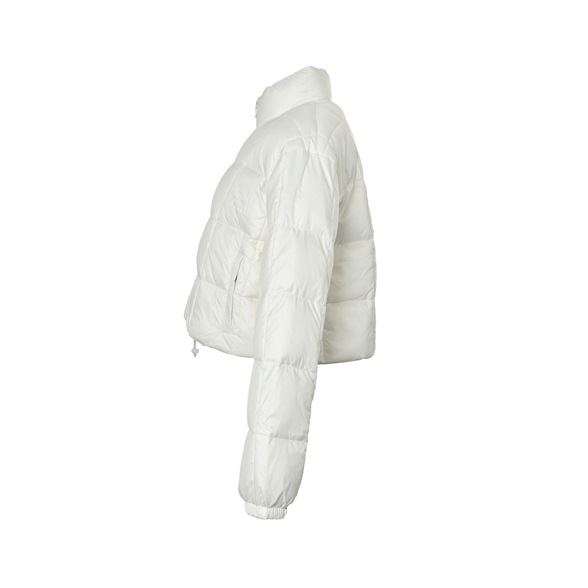 本地自取:💰450
Miu Miu/缪缪 格子面包短款羽绒服
95国标白鸭绒填充 非常厚实蓬松 且很轻!保暖性一流 定了近一个月面料~完全零色差 真正的免代购品质!大家擦亮眼睛 挑好货 性价比非常高 ¹
Size:36 38 40 42