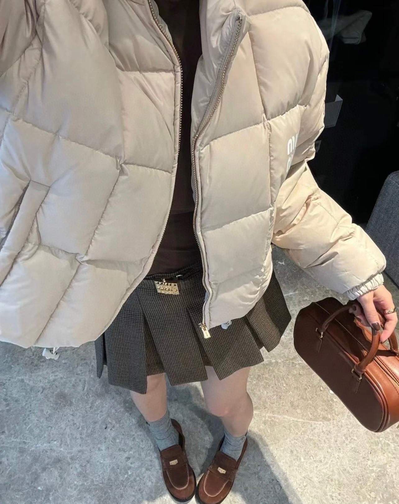 #Miu Miu/缪缪 格子面包短款羽绒服上身效果