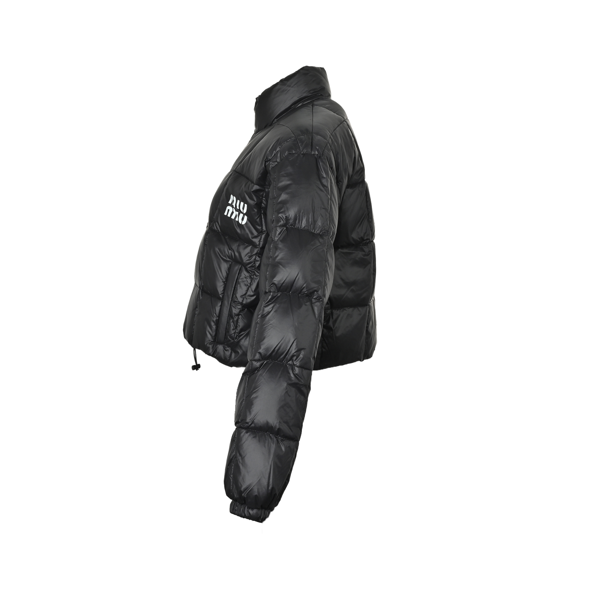 本地自取:💰450
Miu Miu/缪缪 格子面包短款羽绒服
95国标白鸭绒填充 非常厚实蓬松 且很轻!保暖性一流 定了近一个月面料~完全零色差 真正的免代购品质!大家擦亮眼睛 挑好货 性价比非常高 ¹
Size:36 38 40 42