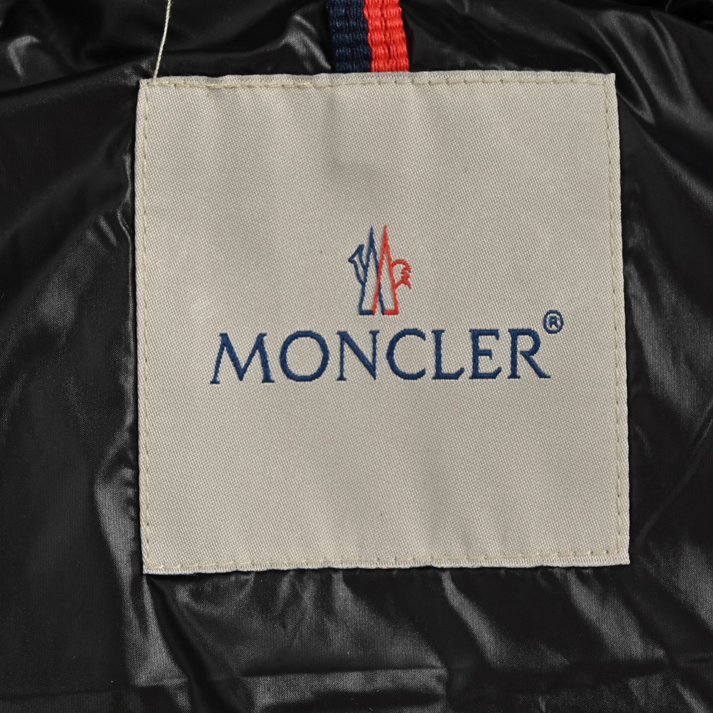 Moncler/蒙口 龙年限定羽绒服 Moncler蒙口 龙年限定羽绒服 绒夹克