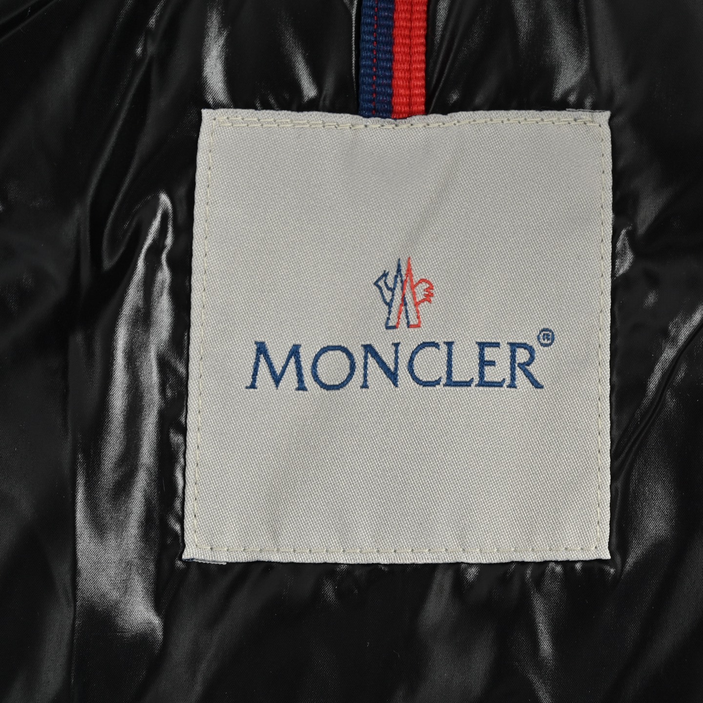 Moncler/蒙口Barante系列小蛮腰束腰羽绒服 黑色 米白色 粉色