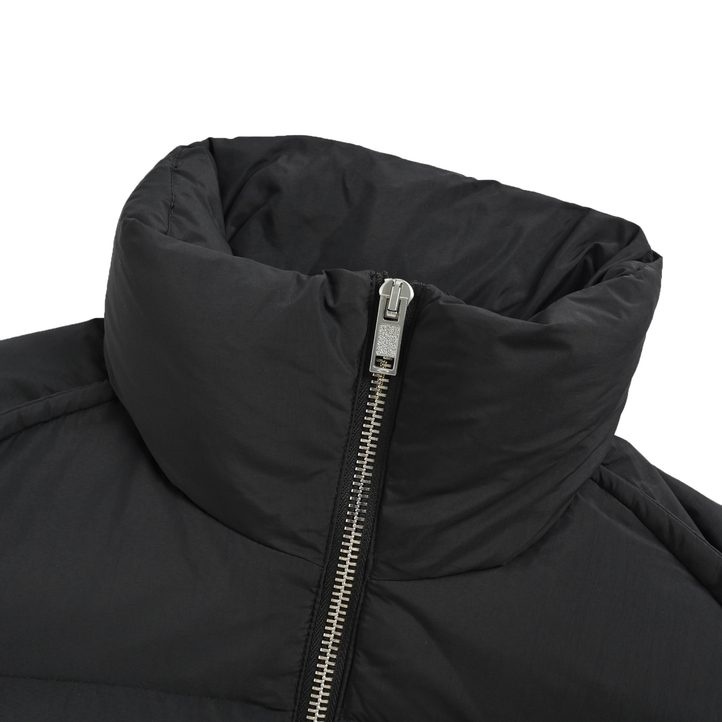 Moncler/蒙口 Willow Smith联名3条拉链羽绒服 Moncler x Willow Smith联名羽绒服