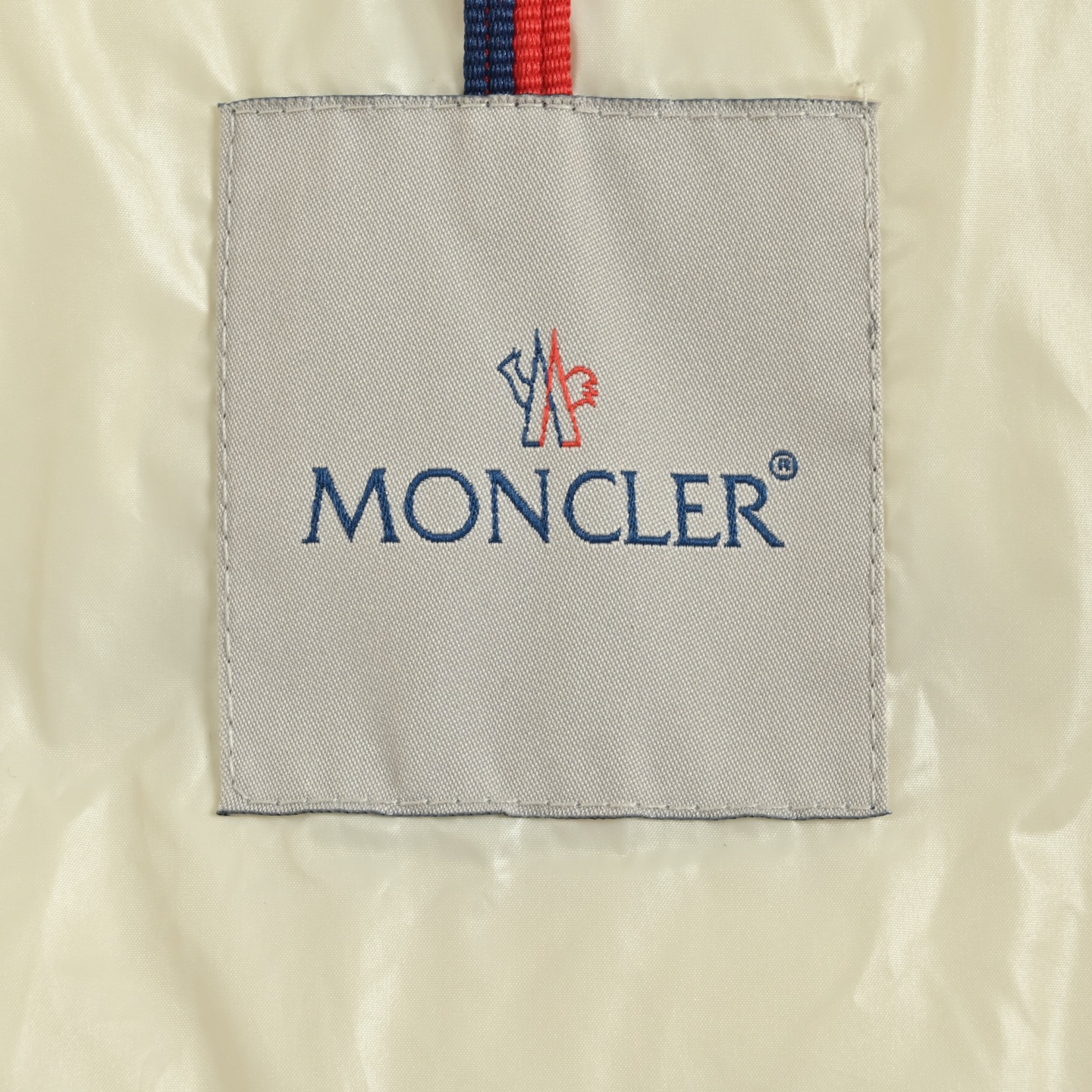 Moncler 蒙口 大口袋长款毛领羽绒服 Moncler经典“大白熊”长款羽绒服-Chinese UA Cheap High Quatity Brand Clothes Bags handbags Sneakers wholesale wholesaler seller from China Factory suppliers Fashion Clothing Shoes best Quality Beautiful Price Moncler 蒙口 大口袋长款毛领羽绒服 Moncler经典“大白熊”长款羽绒服