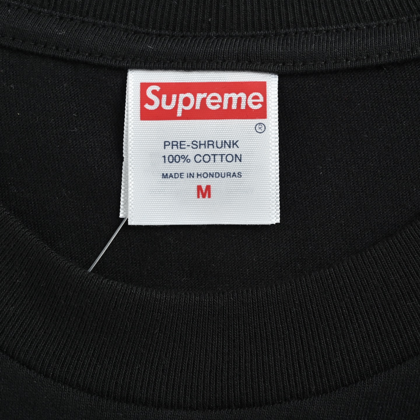 Supreme 海绵宝宝印花长袖 与海绵宝宝的跨界联名 将经典卡通形象与街头潮流融合