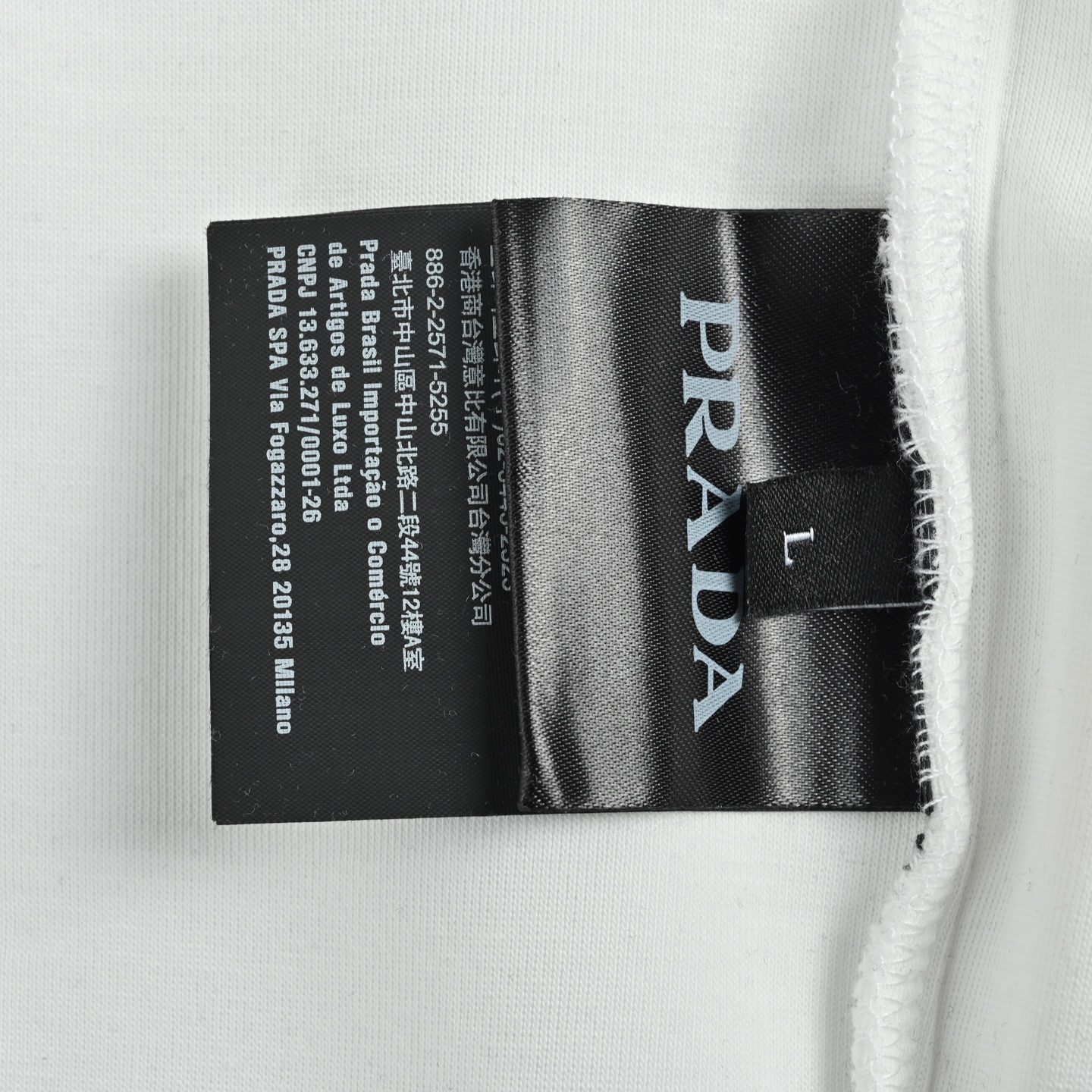 Prada/普拉达 经典红色饰条拉链连帽外套 Prada/普拉达连帽外套 白色 黑色
